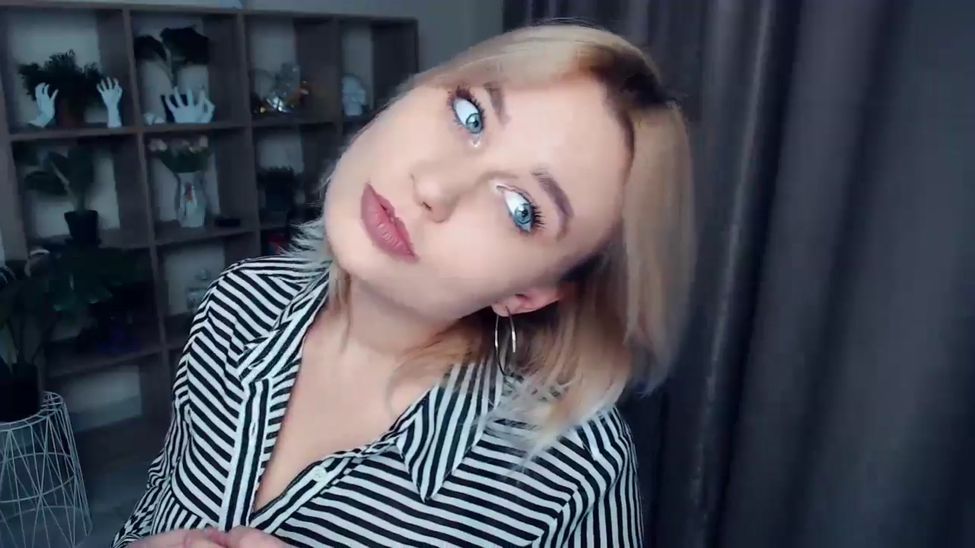 Gallery image thumbnail from Kukla_kolduna's myfreecams stream on, 11/04/2024, 16:11 image 17 of 20