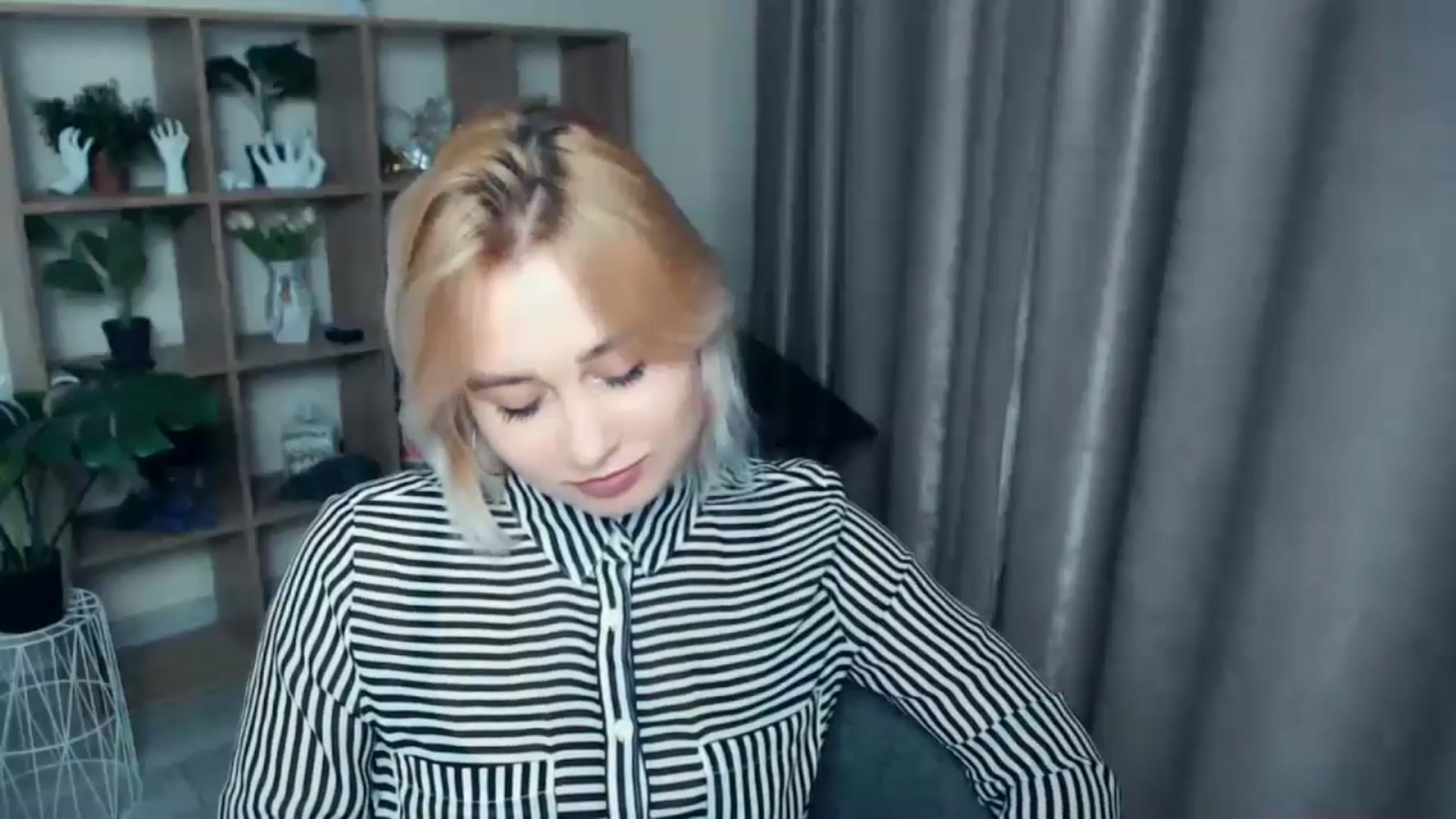 Gallery image thumbnail from Kukla_kolduna's myfreecams stream on, 11/04/2024, 16:11 image 10 of 20