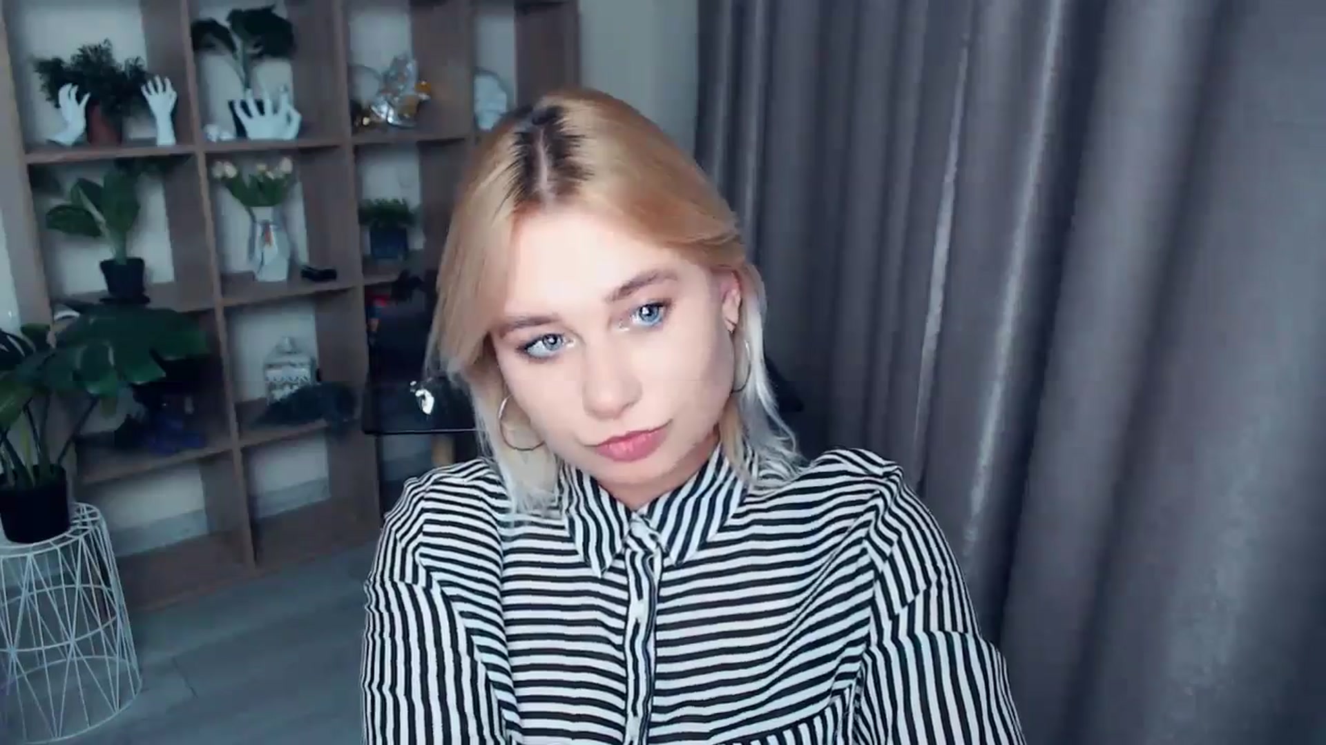 Gallery image thumbnail from Kukla_kolduna's myfreecams stream on, 11/04/2024, 18:02 image 2 of 20
