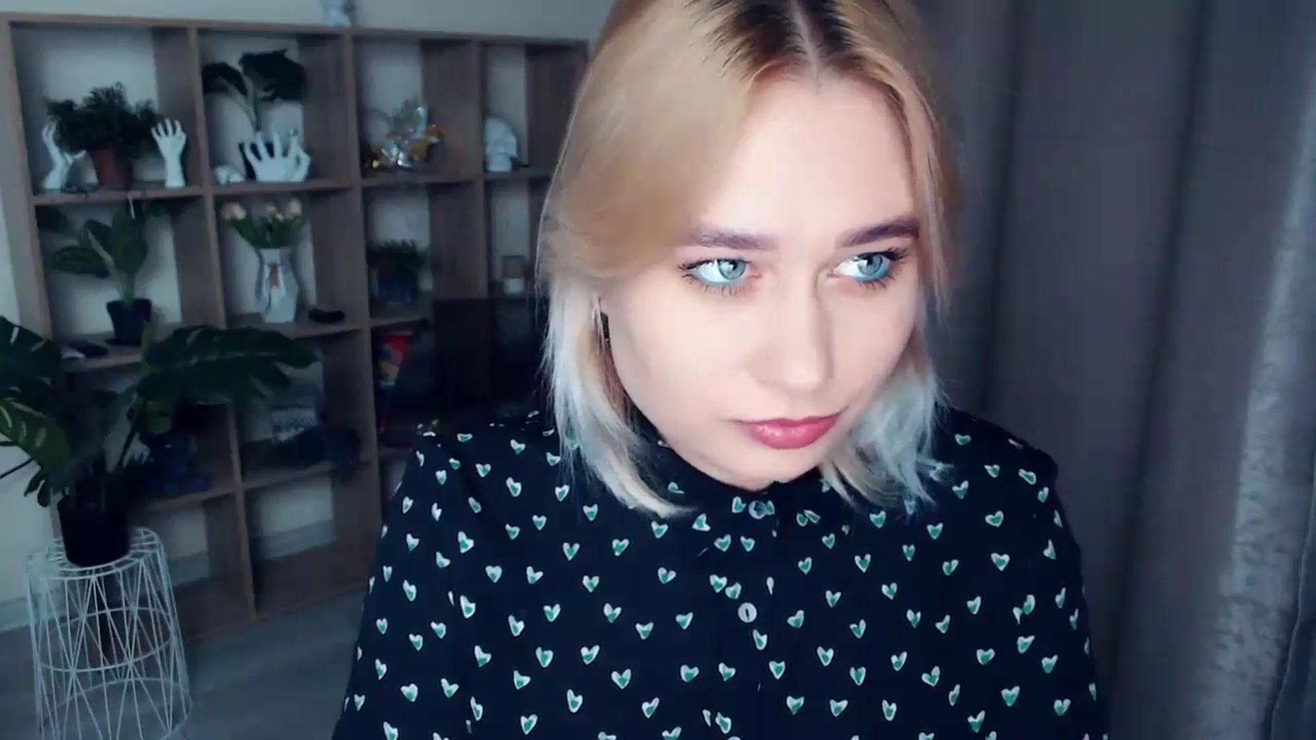 Gallery image thumbnail from Kukla_kolduna's myfreecams stream on, 11/07/2024, 17:33 image 4 of 20