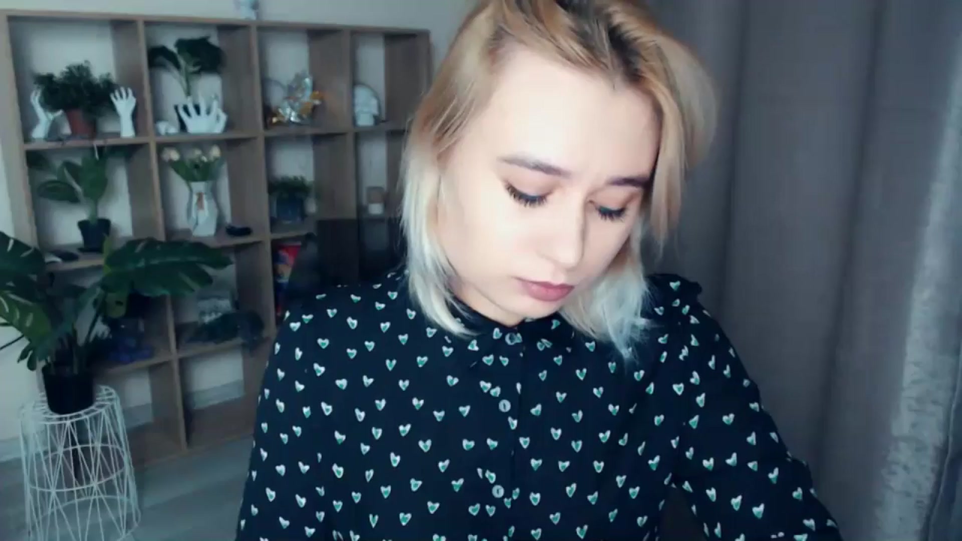 Gallery image thumbnail from Kukla_kolduna's myfreecams stream on, 11/07/2024, 17:33 image 1 of 20