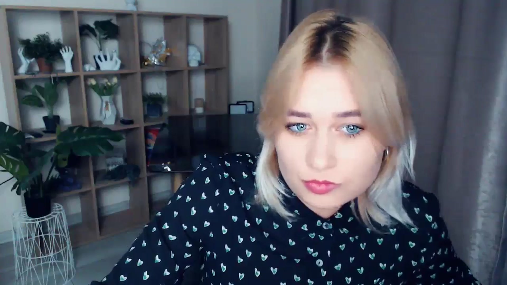 Gallery image thumbnail from Kukla_kolduna's myfreecams stream on, 11/07/2024, 17:33 image 15 of 20