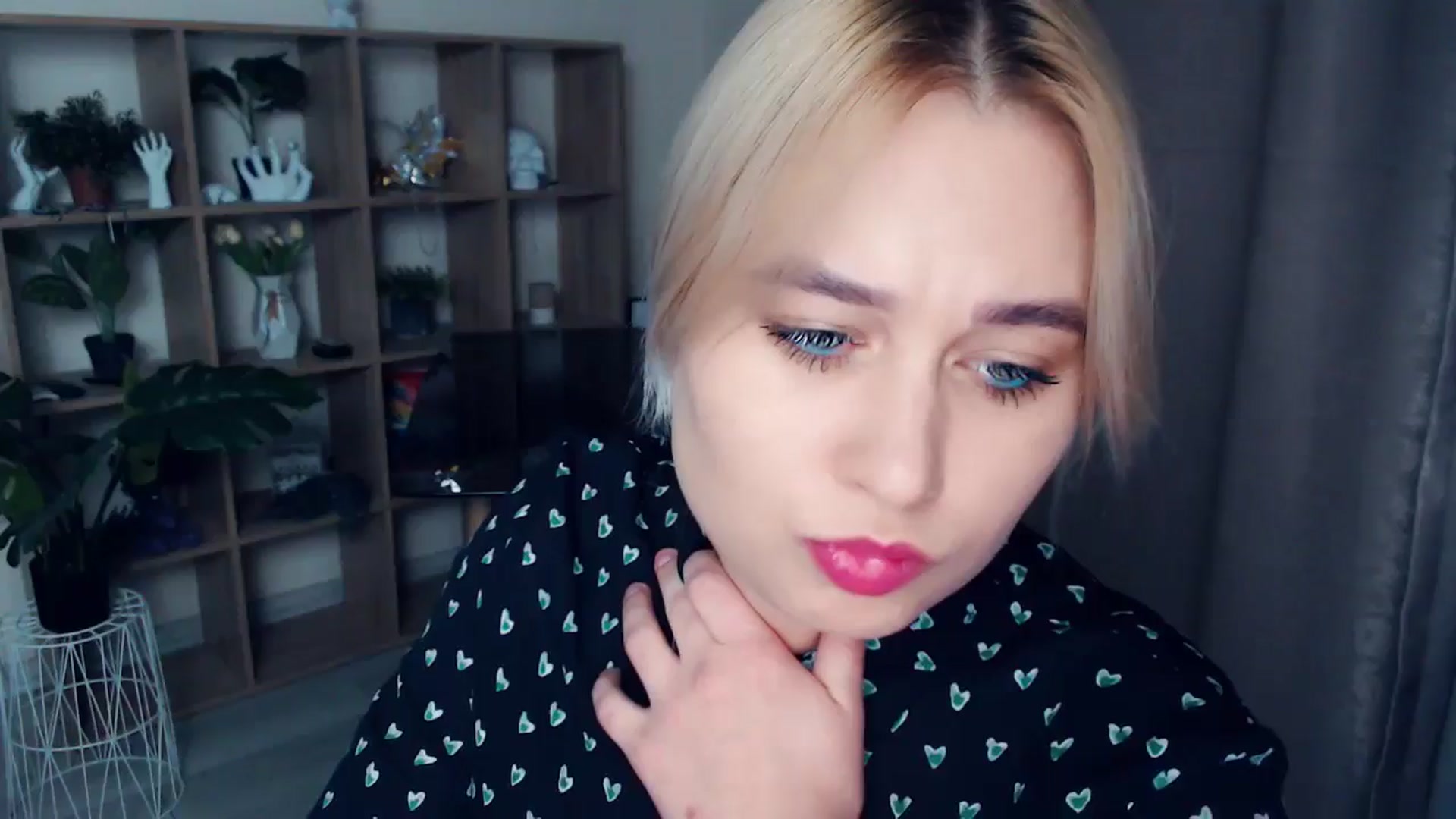 Gallery image thumbnail from Kukla_kolduna's myfreecams stream on, 11/07/2024, 18:35 image 16 of 20
