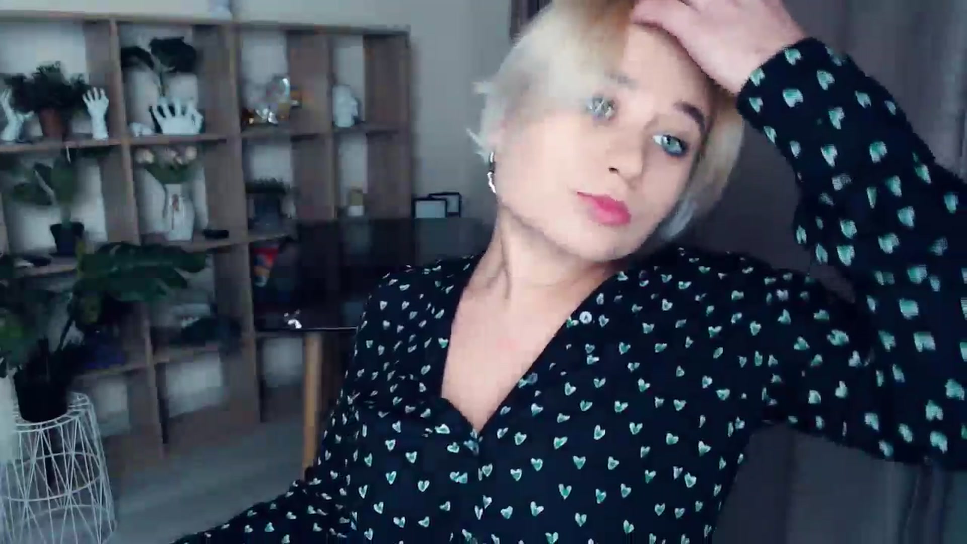 Gallery image thumbnail from Kukla_kolduna's myfreecams stream on, 11/07/2024, 18:35 image 3 of 20
