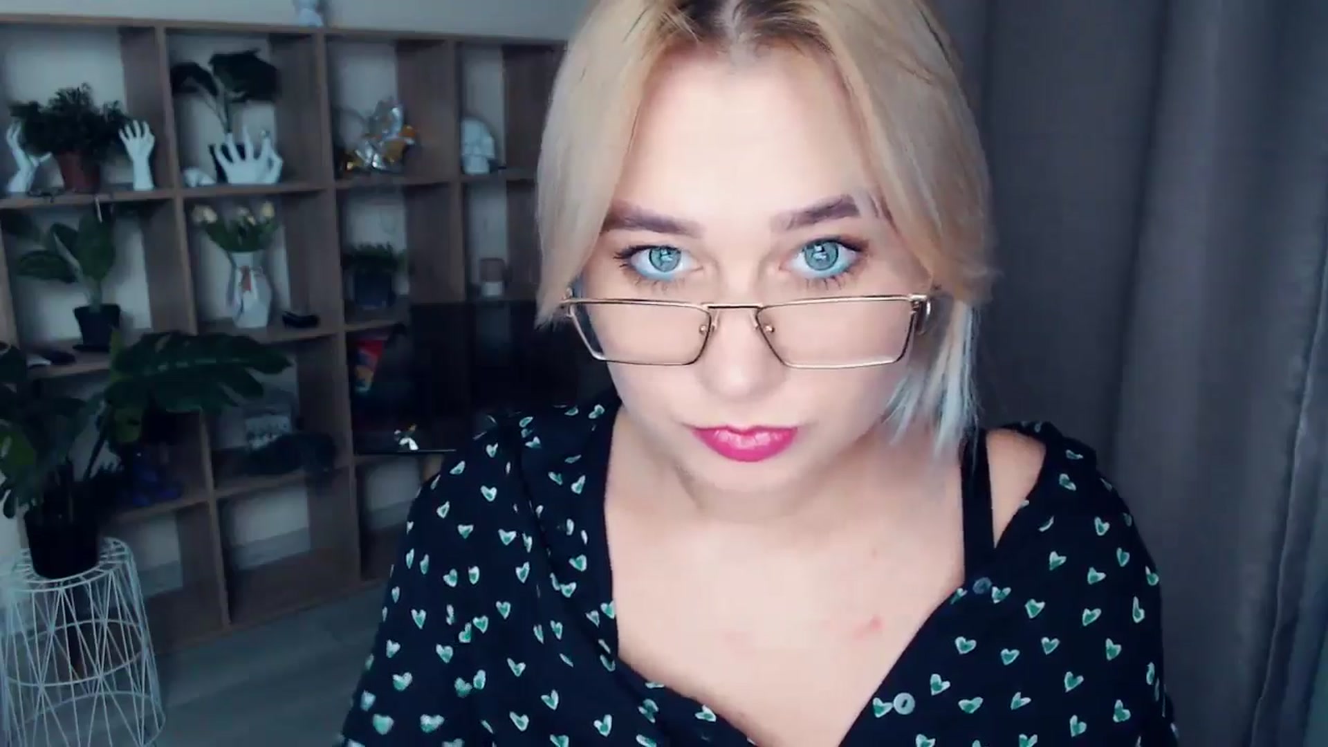 Gallery image thumbnail from Kukla_kolduna's myfreecams stream on, 11/07/2024, 18:35 image 11 of 20