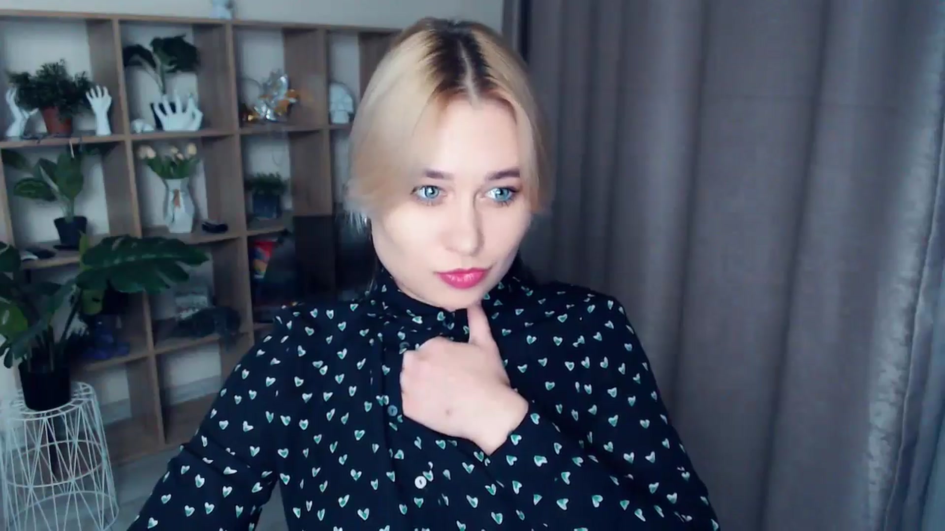 Gallery image thumbnail from Kukla_kolduna's myfreecams stream on, 11/07/2024, 18:35 image 20 of 20