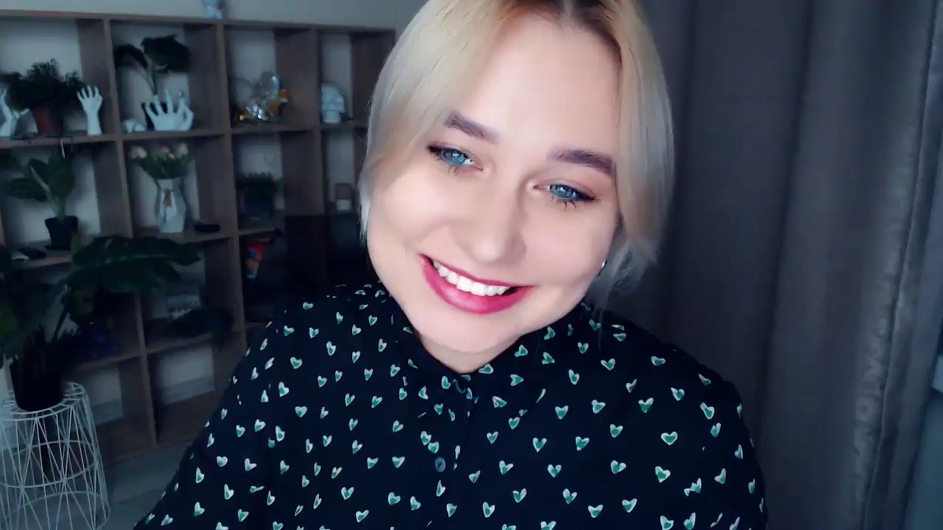 Gallery image thumbnail from Kukla_kolduna's myfreecams stream on, 11/07/2024, 19:08 image 10 of 20