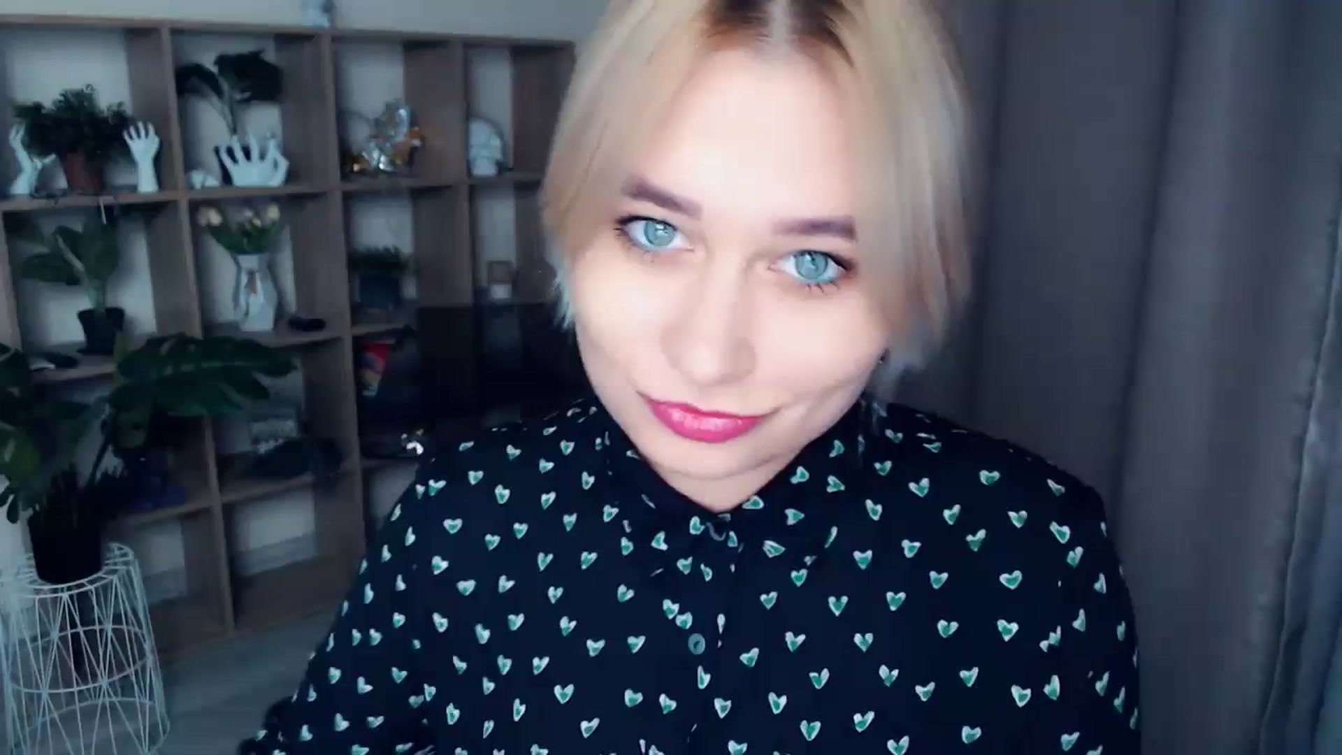 Gallery image thumbnail from Kukla_kolduna's myfreecams stream on, 11/07/2024, 19:08 image 1 of 20