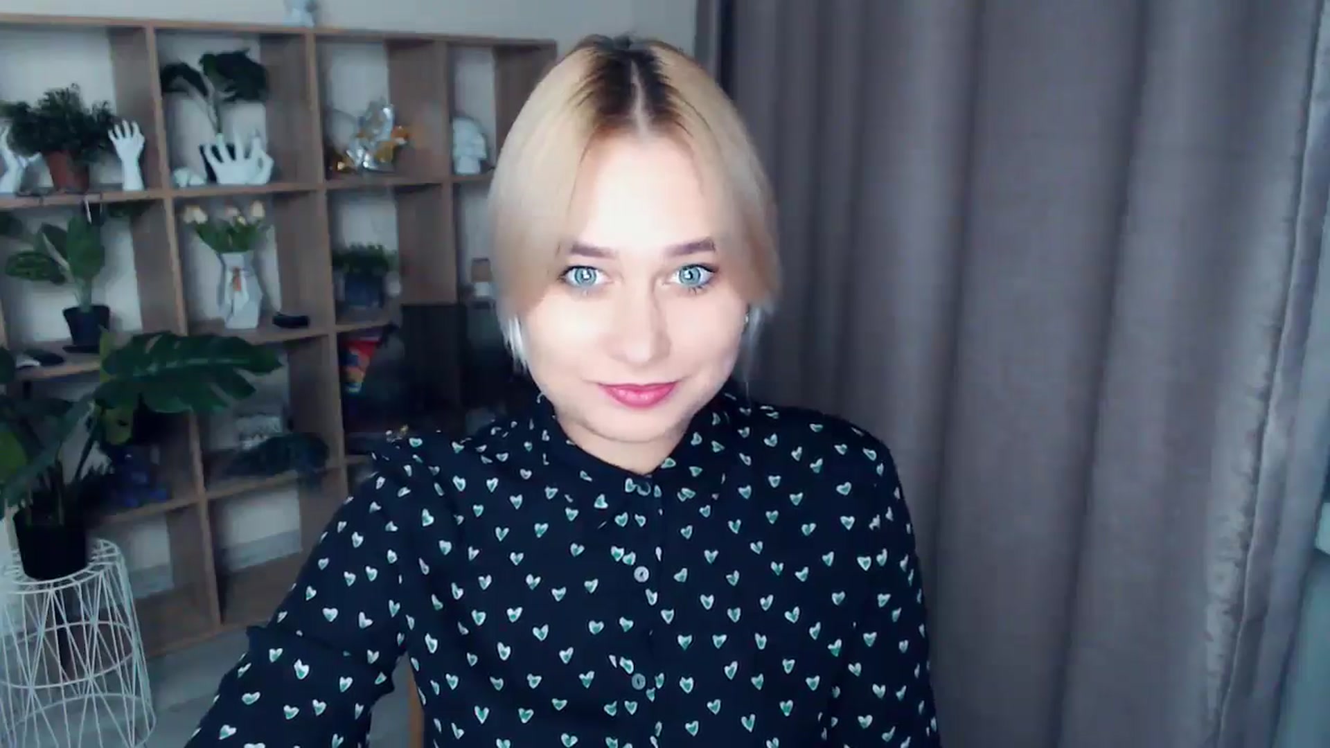Gallery image thumbnail from Kukla_kolduna's myfreecams stream on, 11/07/2024, 19:08 image 12 of 20