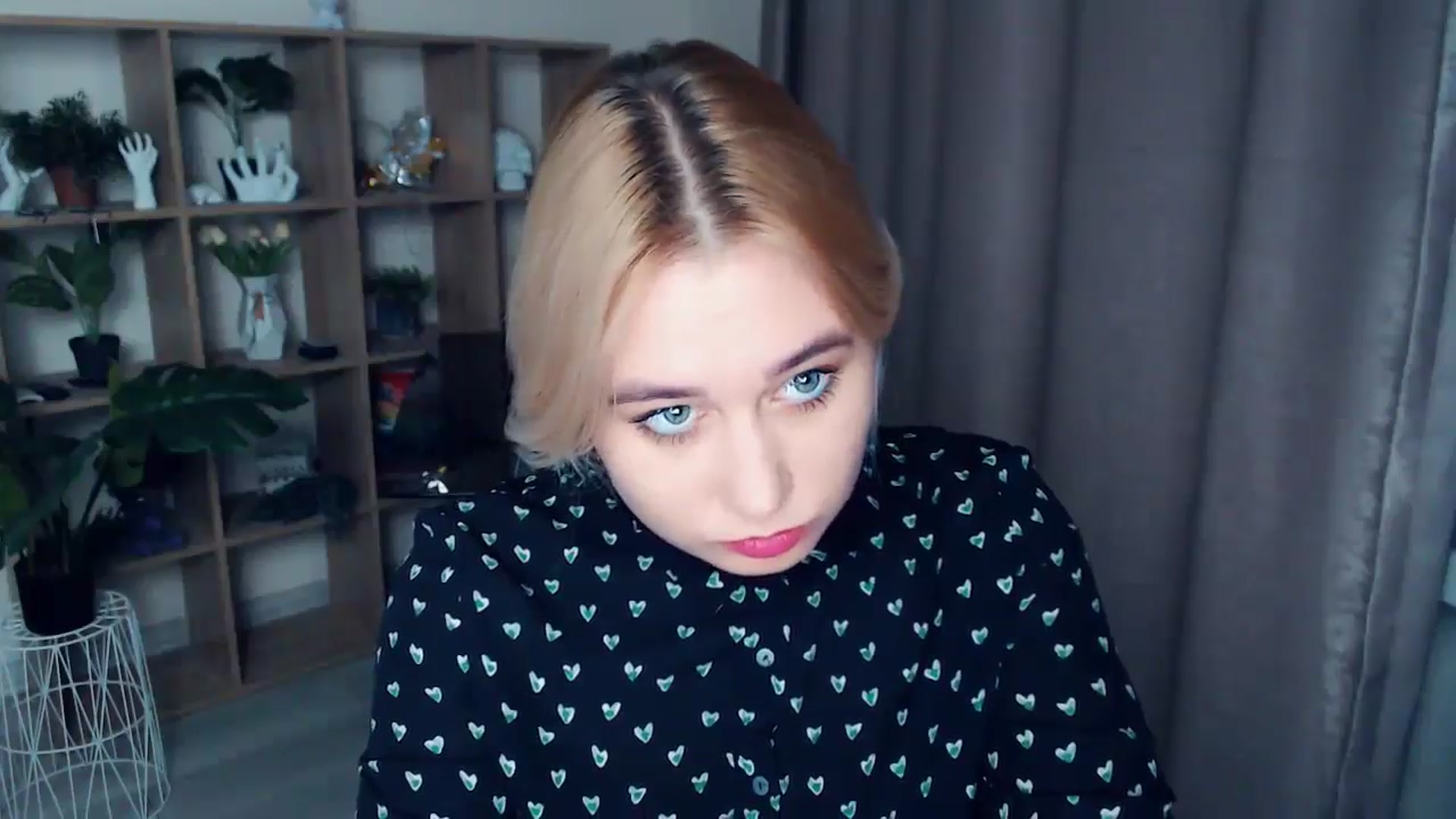 Gallery image thumbnail from Kukla_kolduna's myfreecams stream on, 11/07/2024, 19:08 image 18 of 20