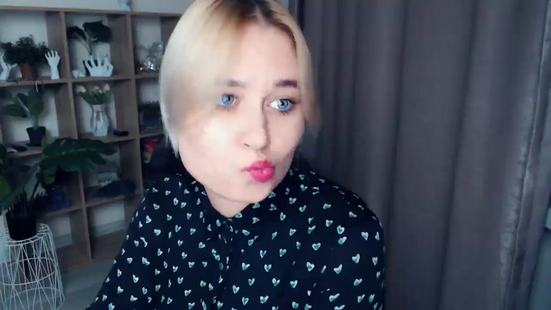 Gallery image thumbnail from Kukla_kolduna's myfreecams stream on, 11/07/2024, 19:08 image 6 of 20