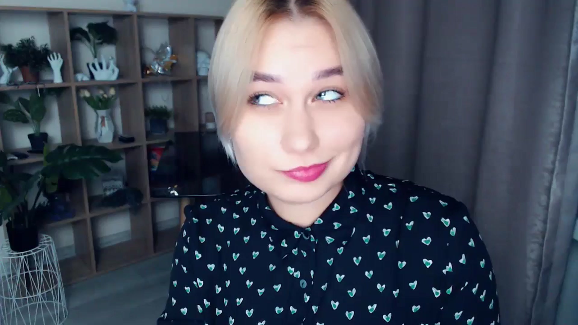 Gallery image thumbnail from Kukla_kolduna's myfreecams stream on, 11/07/2024, 19:08 image 8 of 20