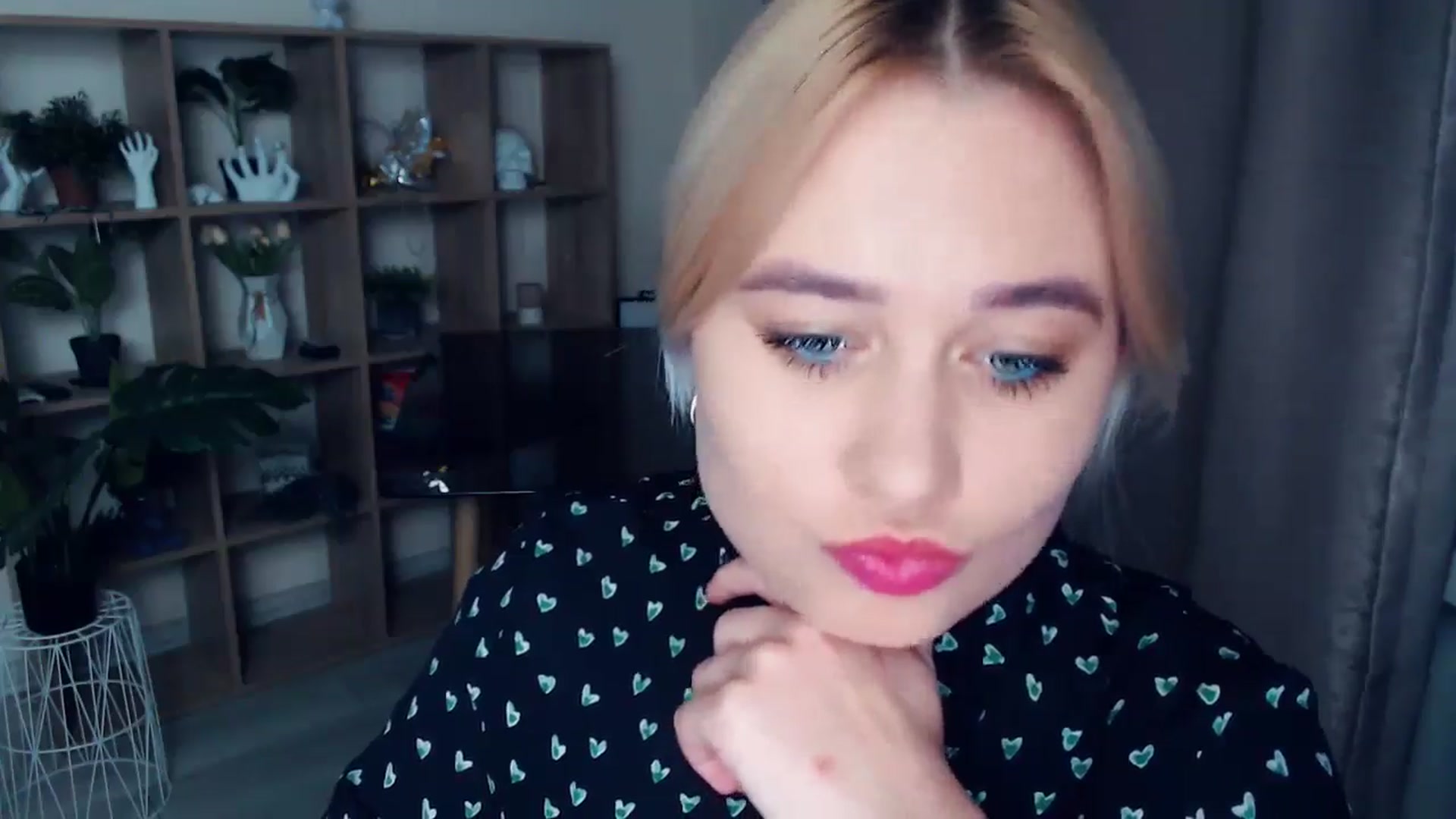 Gallery image thumbnail from Kukla_kolduna's myfreecams stream on, 11/07/2024, 19:08 image 7 of 20