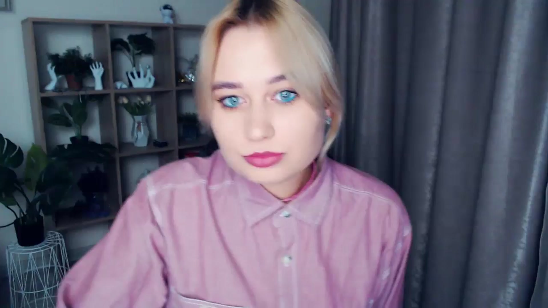 Gallery image thumbnail from Kukla_kolduna's myfreecams stream on, 11/08/2024, 16:09 image 12 of 20