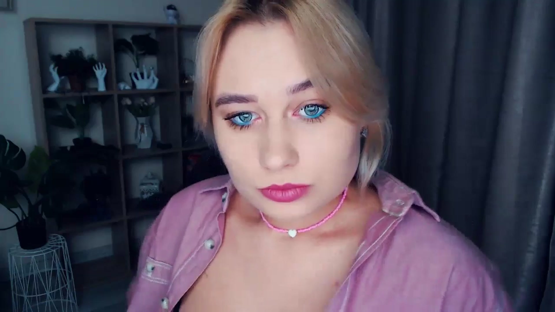 Gallery image thumbnail from Kukla_kolduna's myfreecams stream on, 11/08/2024, 16:09 image 5 of 20