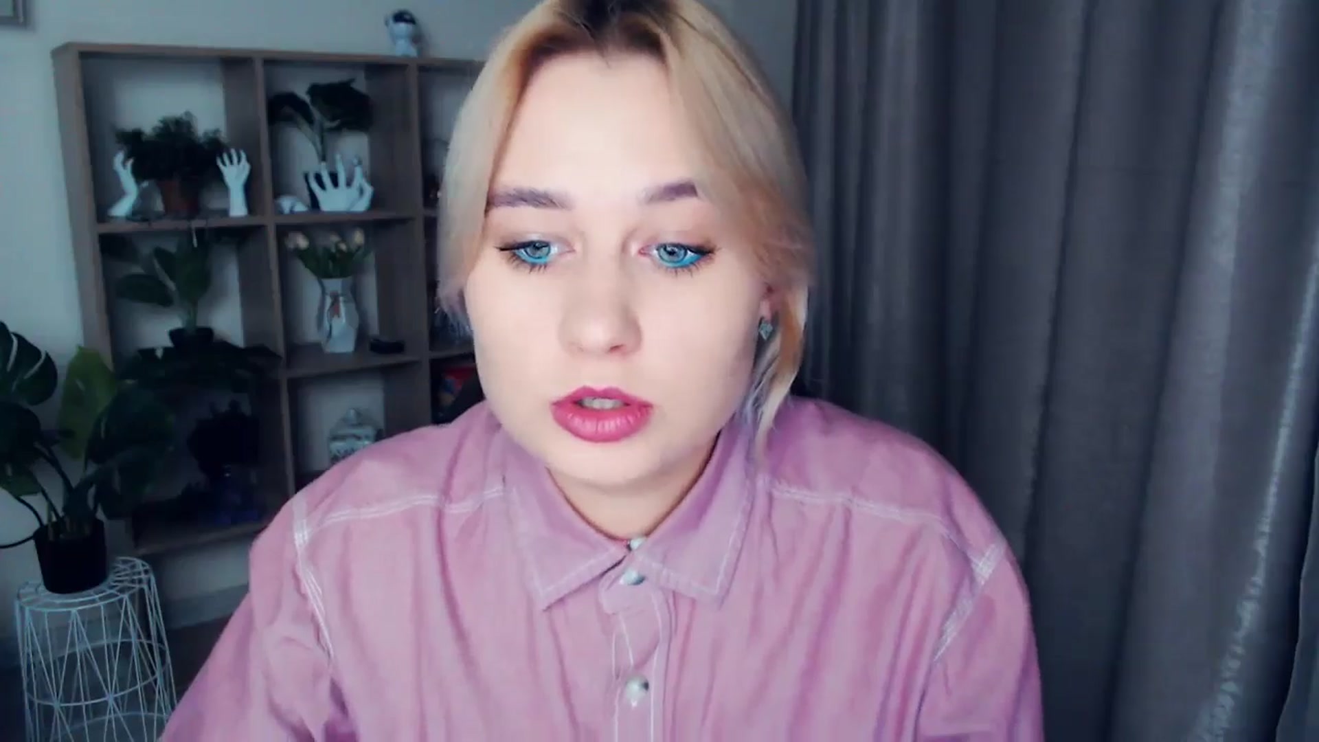 Gallery image thumbnail from Kukla_kolduna's myfreecams stream on, 11/08/2024, 16:09 image 15 of 20