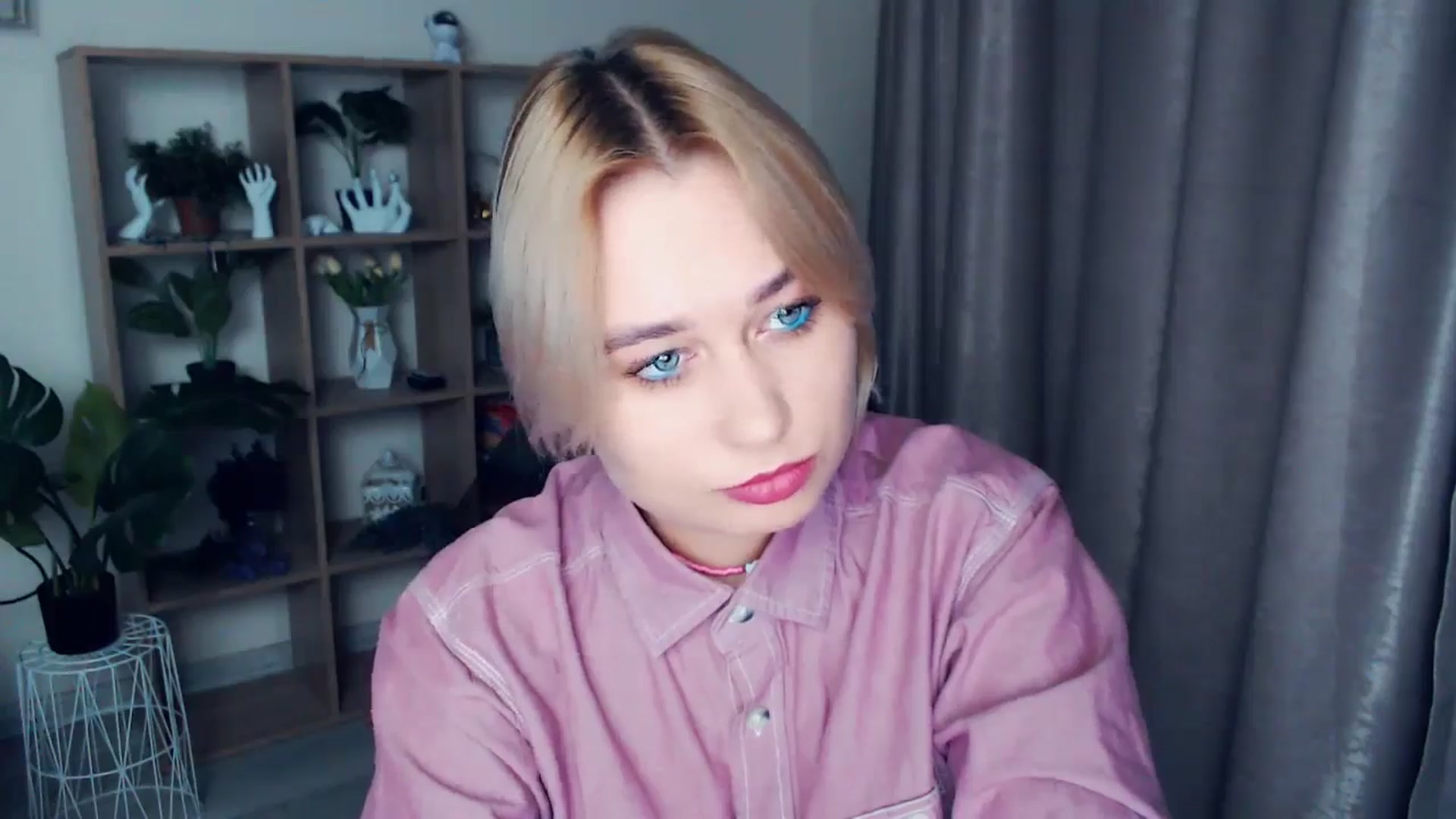 Gallery image thumbnail from Kukla_kolduna's myfreecams stream on, 11/08/2024, 16:09 image 14 of 20