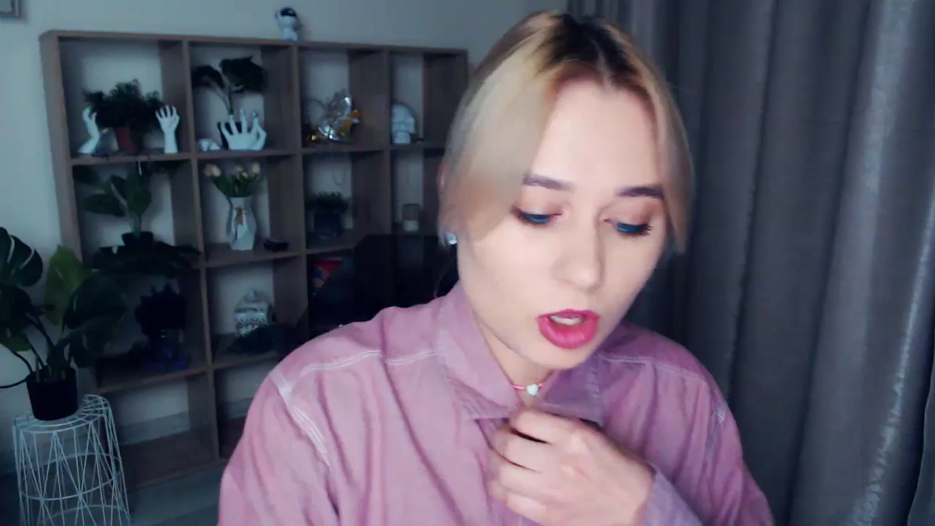 Gallery image thumbnail from Kukla_kolduna's myfreecams stream on, 11/08/2024, 16:09 image 10 of 20