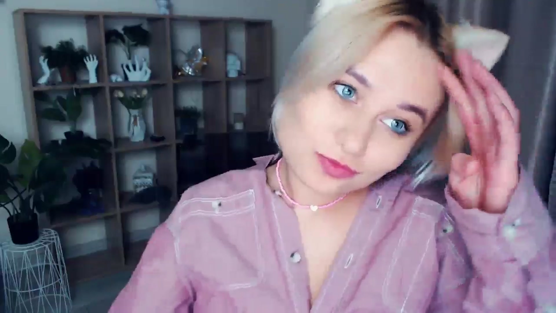 Gallery image thumbnail from Kukla_kolduna's myfreecams stream on, 11/08/2024, 18:42 image 19 of 20