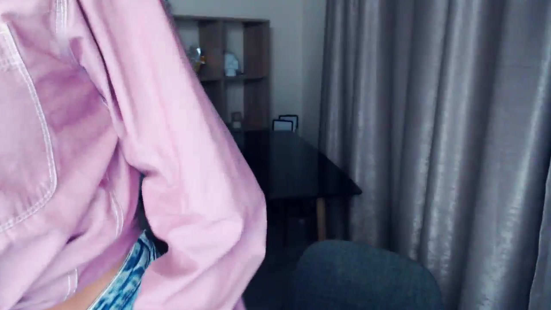 Gallery image thumbnail from Kukla_kolduna's myfreecams stream on, 11/08/2024, 18:42 image 11 of 20