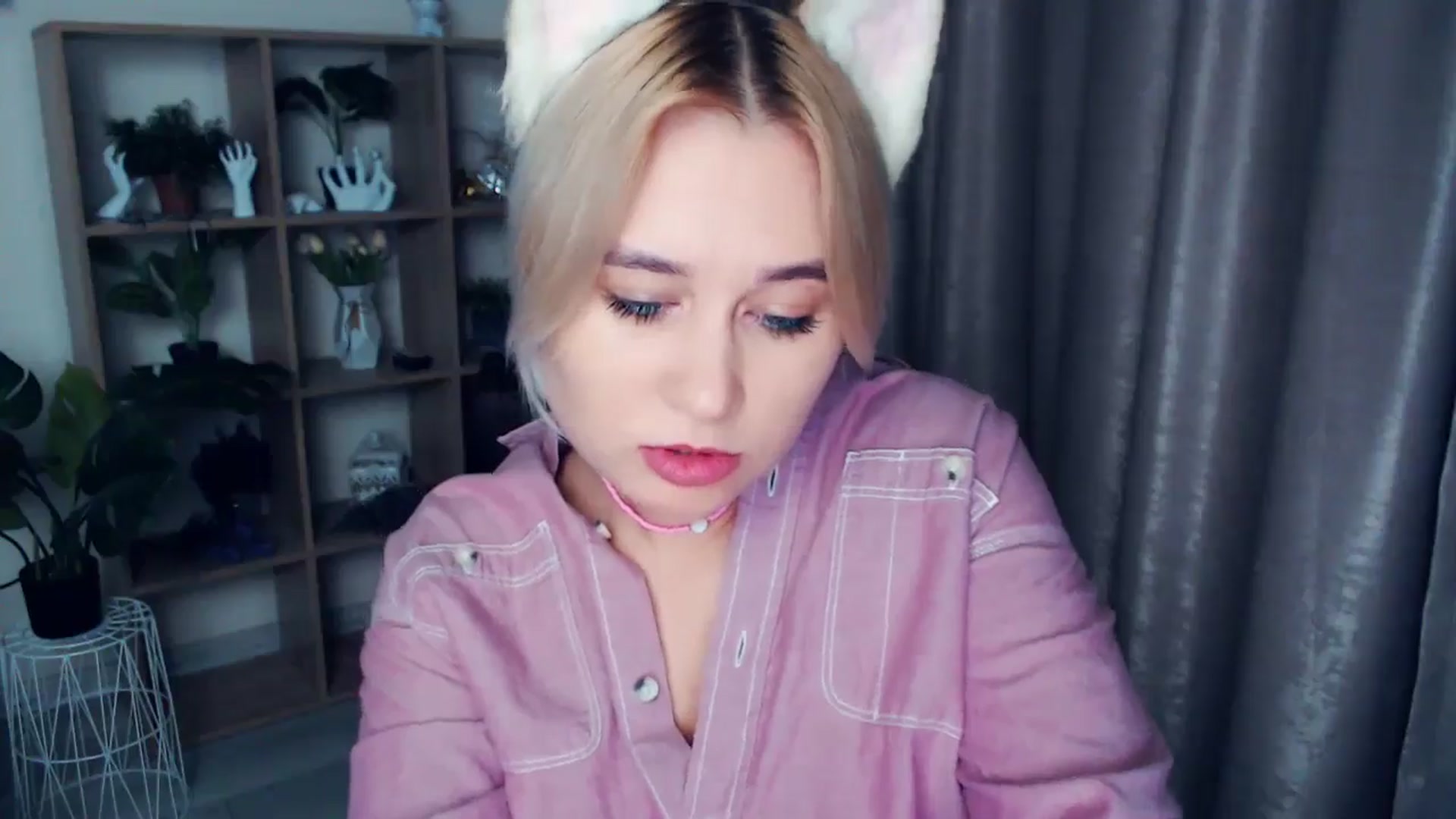 Gallery image thumbnail from Kukla_kolduna's myfreecams stream on, 11/08/2024, 18:42 image 16 of 20