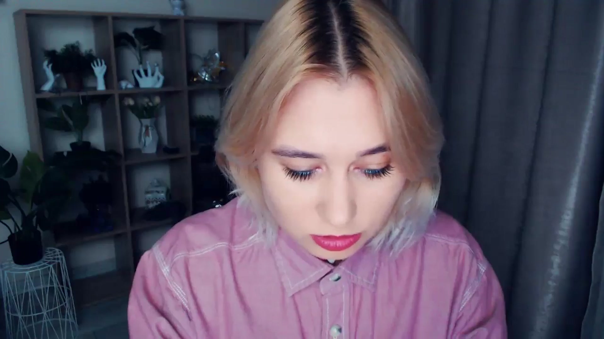 Gallery image thumbnail from Kukla_kolduna's myfreecams stream on, 11/08/2024, 18:42 image 2 of 20