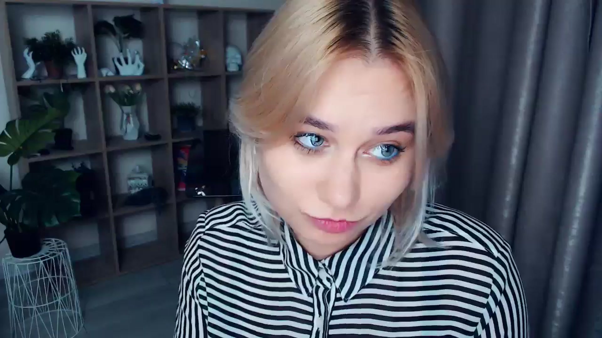 Gallery image thumbnail from Kukla_kolduna's myfreecams stream on, 11/09/2024, 18:05 image 14 of 20