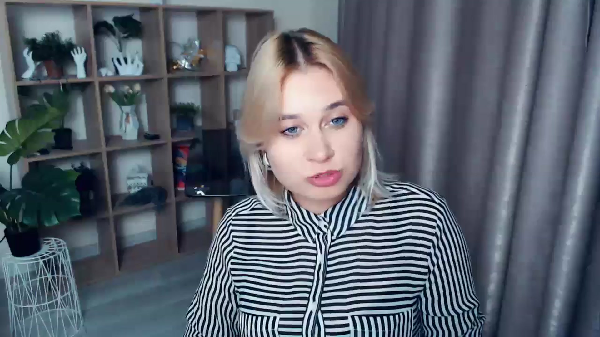 Gallery image thumbnail from Kukla_kolduna's myfreecams stream on, 11/09/2024, 18:05 image 7 of 20