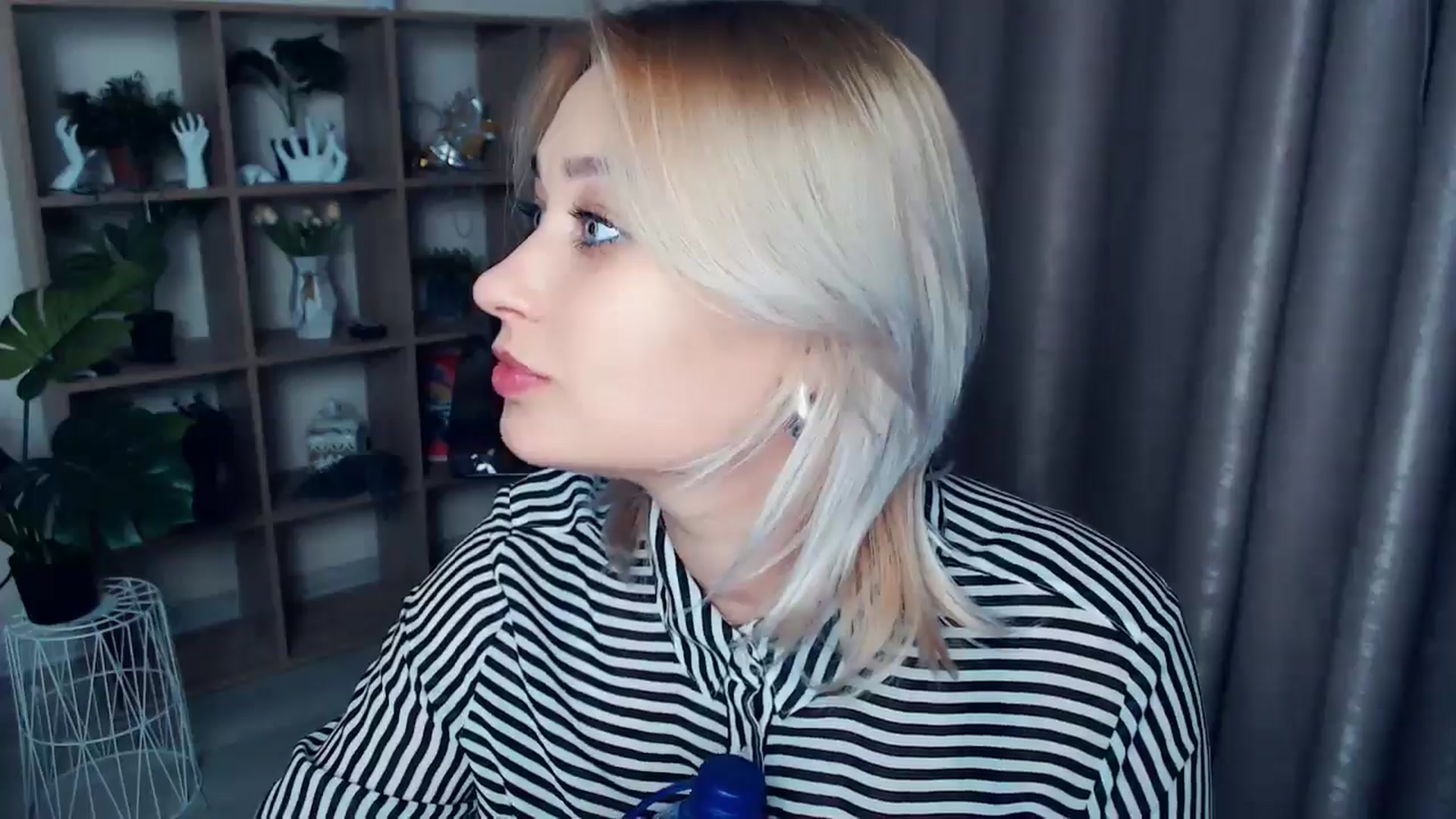 Gallery image thumbnail from Kukla_kolduna's myfreecams stream on, 11/09/2024, 18:05 image 2 of 20