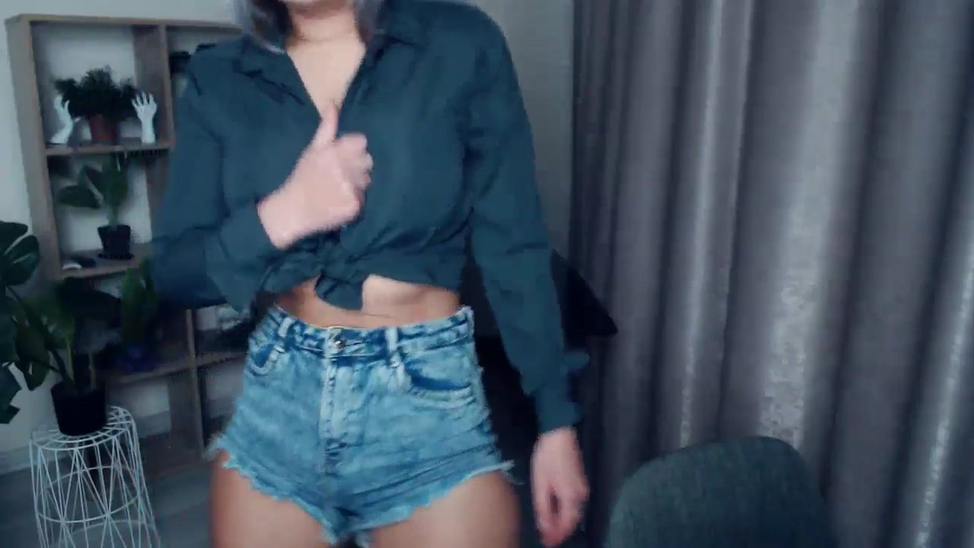 Gallery image thumbnail from Kukla_kolduna's myfreecams stream on, 11/10/2024, 16:52 image 18 of 20