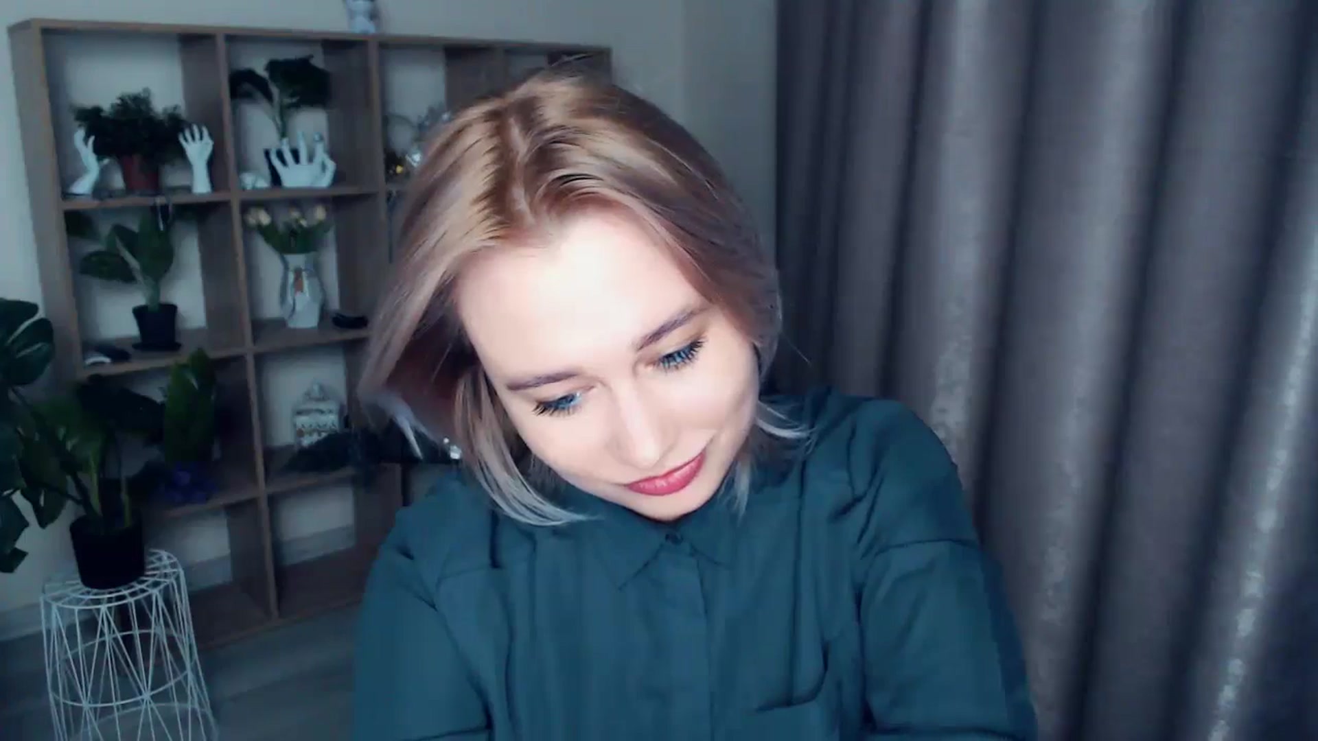Gallery image thumbnail from Kukla_kolduna's myfreecams stream on, 11/10/2024, 16:52 image 7 of 20