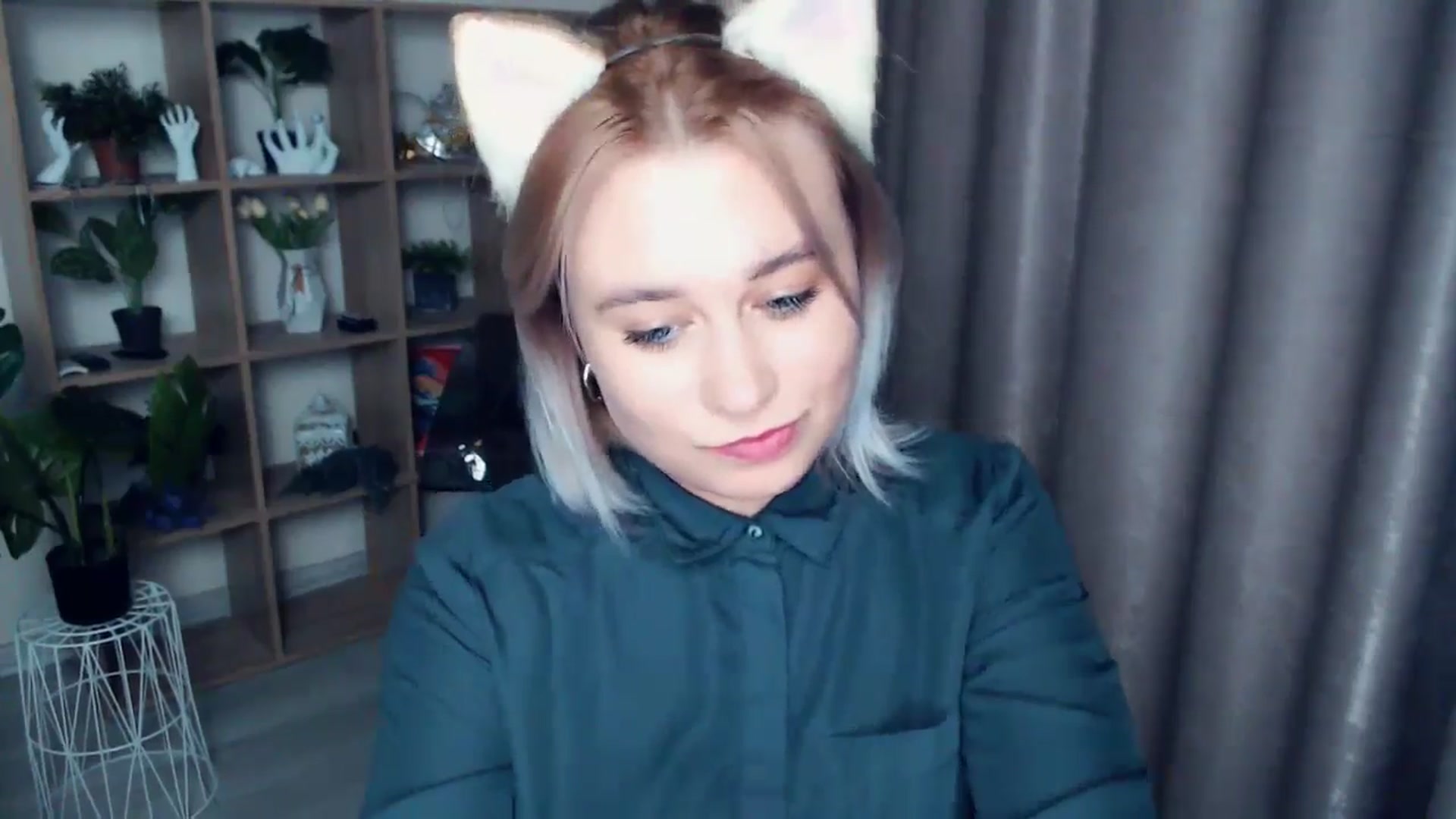 Gallery image thumbnail from Kukla_kolduna's myfreecams stream on, 11/10/2024, 18:28 image 19 of 20