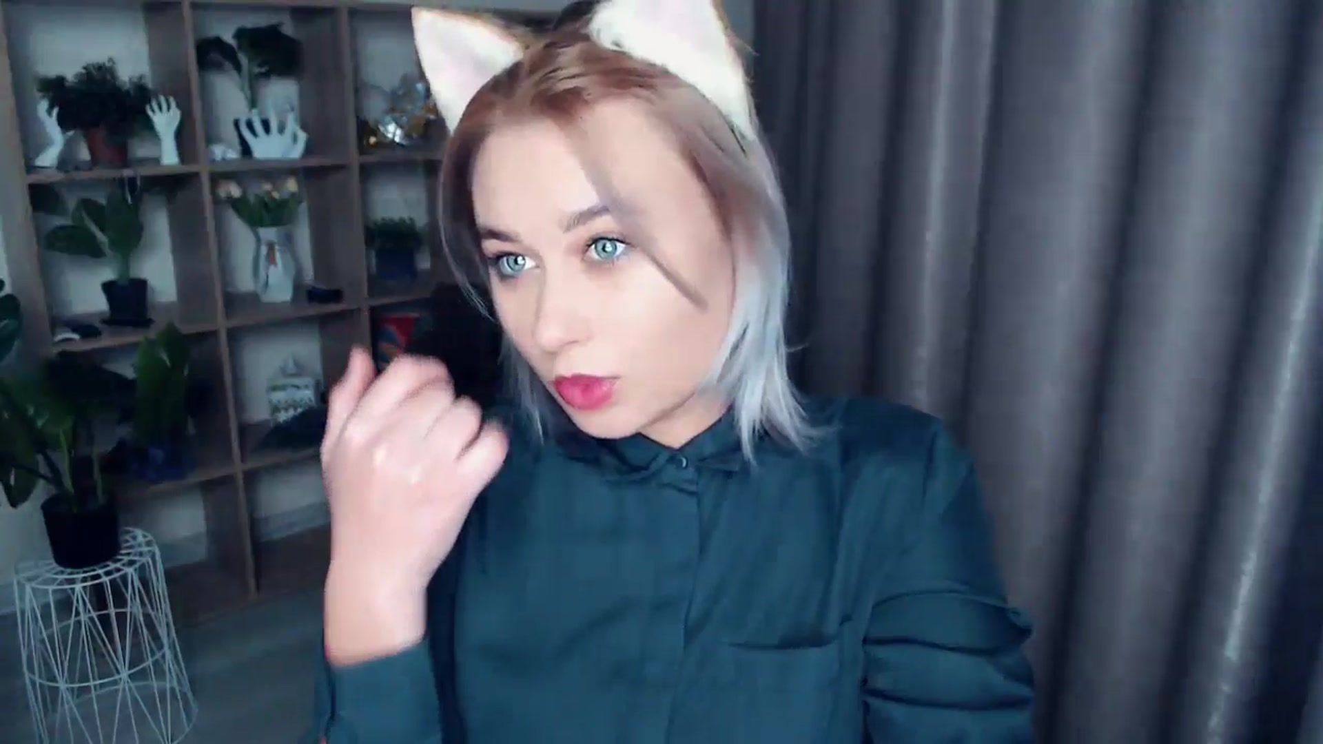 Gallery image thumbnail from Kukla_kolduna's myfreecams stream on, 11/10/2024, 18:28 image 11 of 20