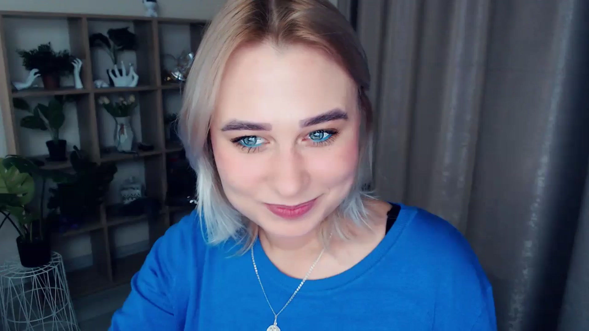 Gallery image thumbnail from Kukla_kolduna's myfreecams stream on, 11/13/2024, 17:05 image 8 of 20