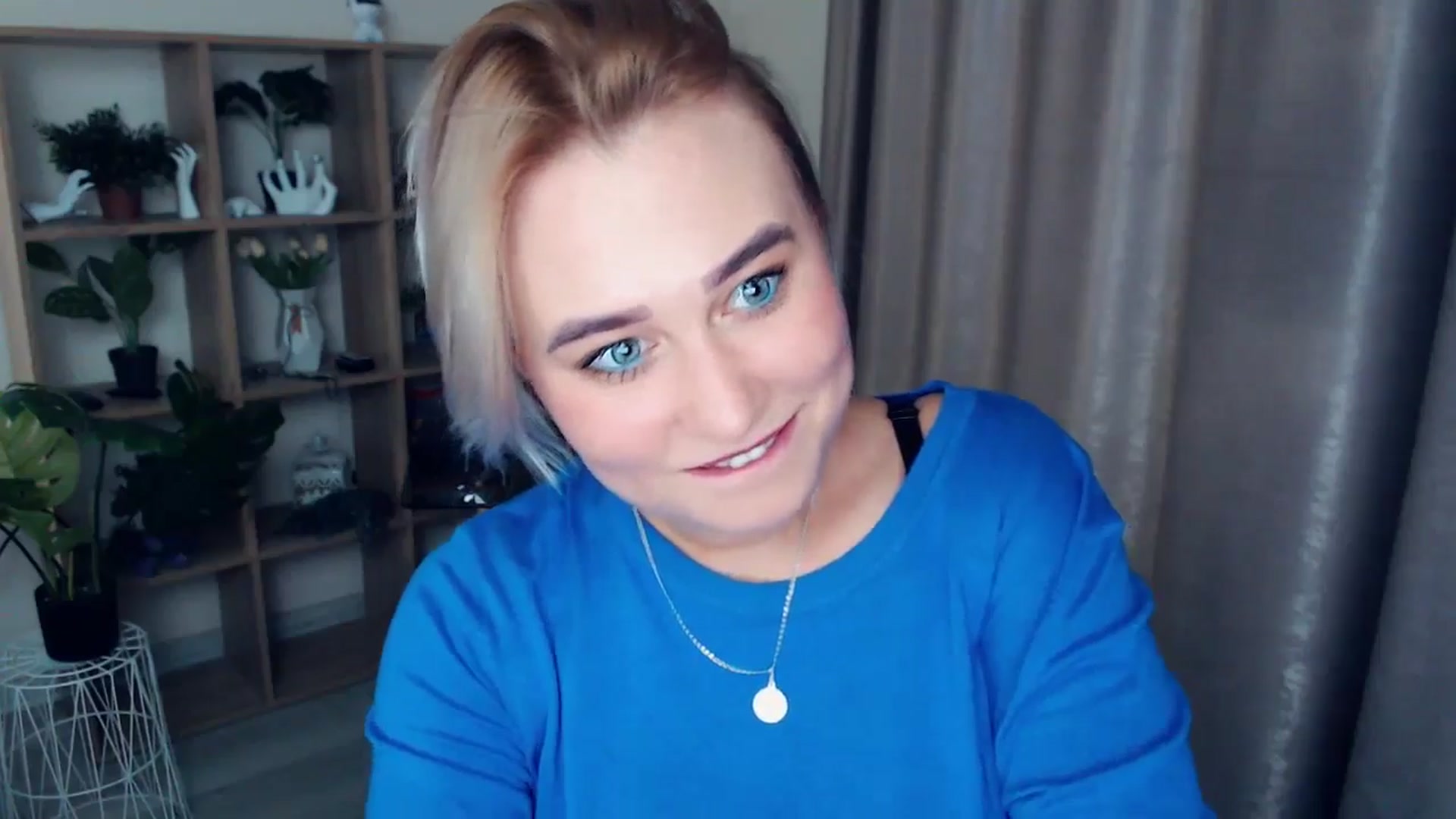 Gallery image thumbnail from Kukla_kolduna's myfreecams stream on, 11/13/2024, 17:05 image 15 of 20