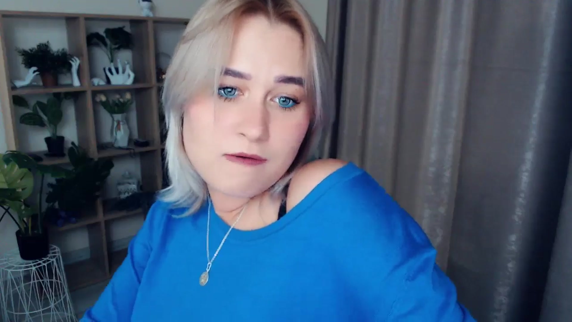 Gallery image thumbnail from Kukla_kolduna's myfreecams stream on, 11/13/2024, 17:05 image 4 of 20