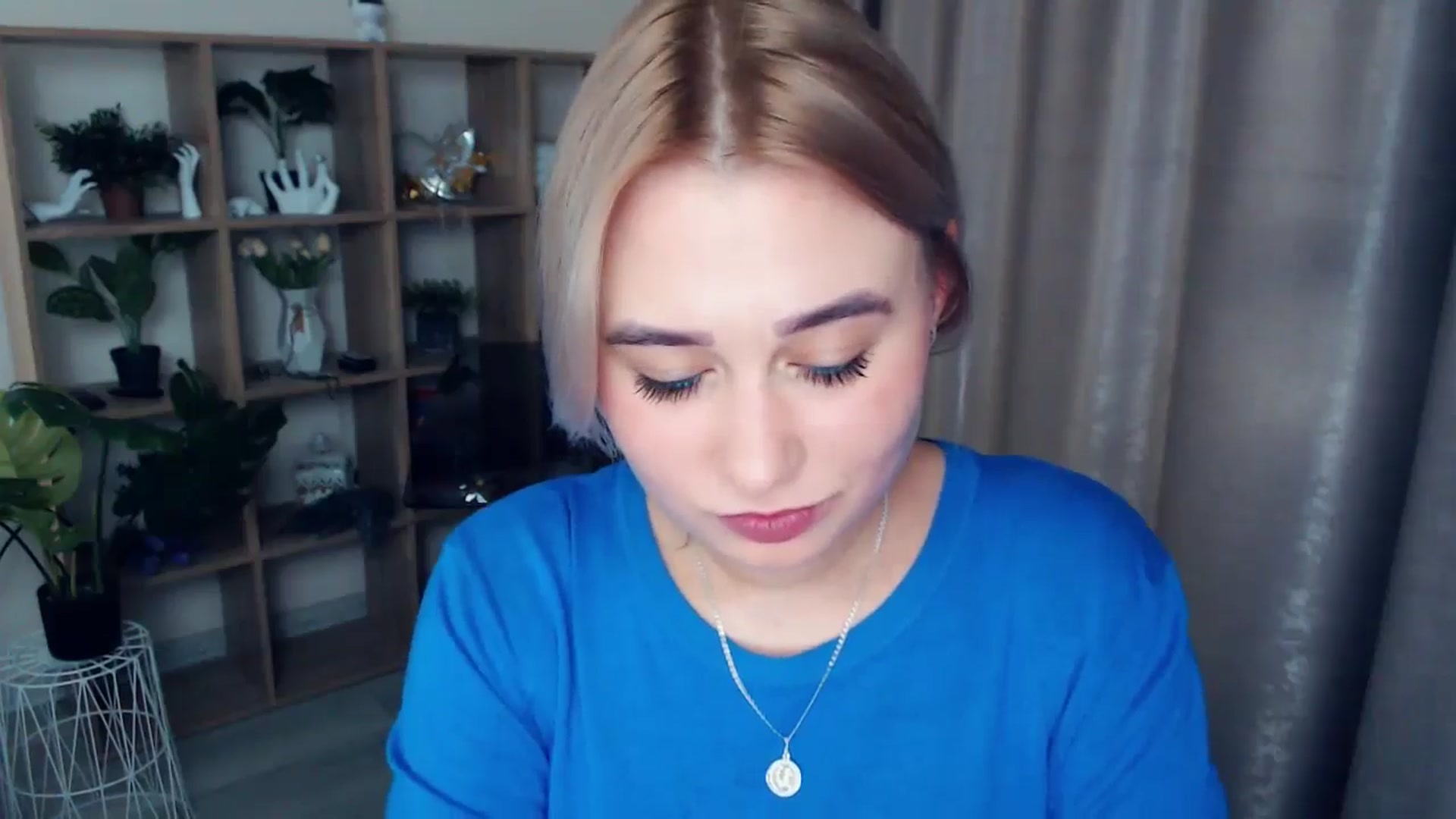 Gallery image thumbnail from Kukla_kolduna's myfreecams stream on, 11/13/2024, 17:44 image 17 of 20