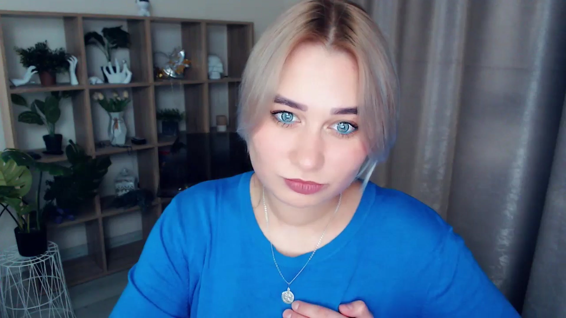 Gallery image thumbnail from Kukla_kolduna's myfreecams stream on, 11/13/2024, 17:44 image 15 of 20