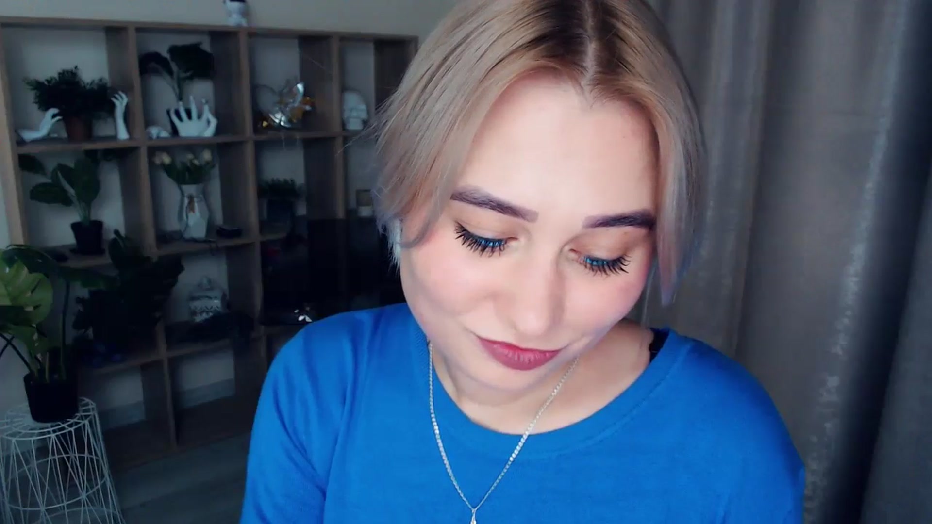 Gallery image thumbnail from Kukla_kolduna's myfreecams stream on, 11/13/2024, 17:44 image 4 of 20