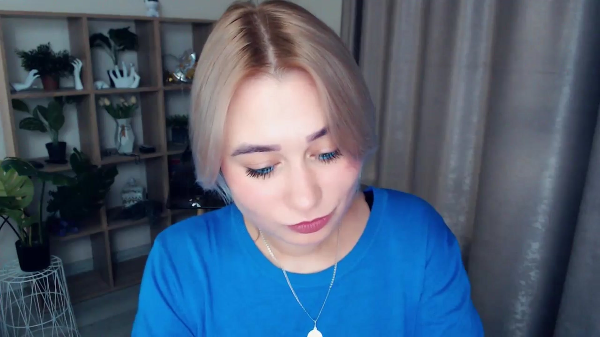 Gallery image thumbnail from Kukla_kolduna's myfreecams stream on, 11/13/2024, 17:44 image 10 of 20