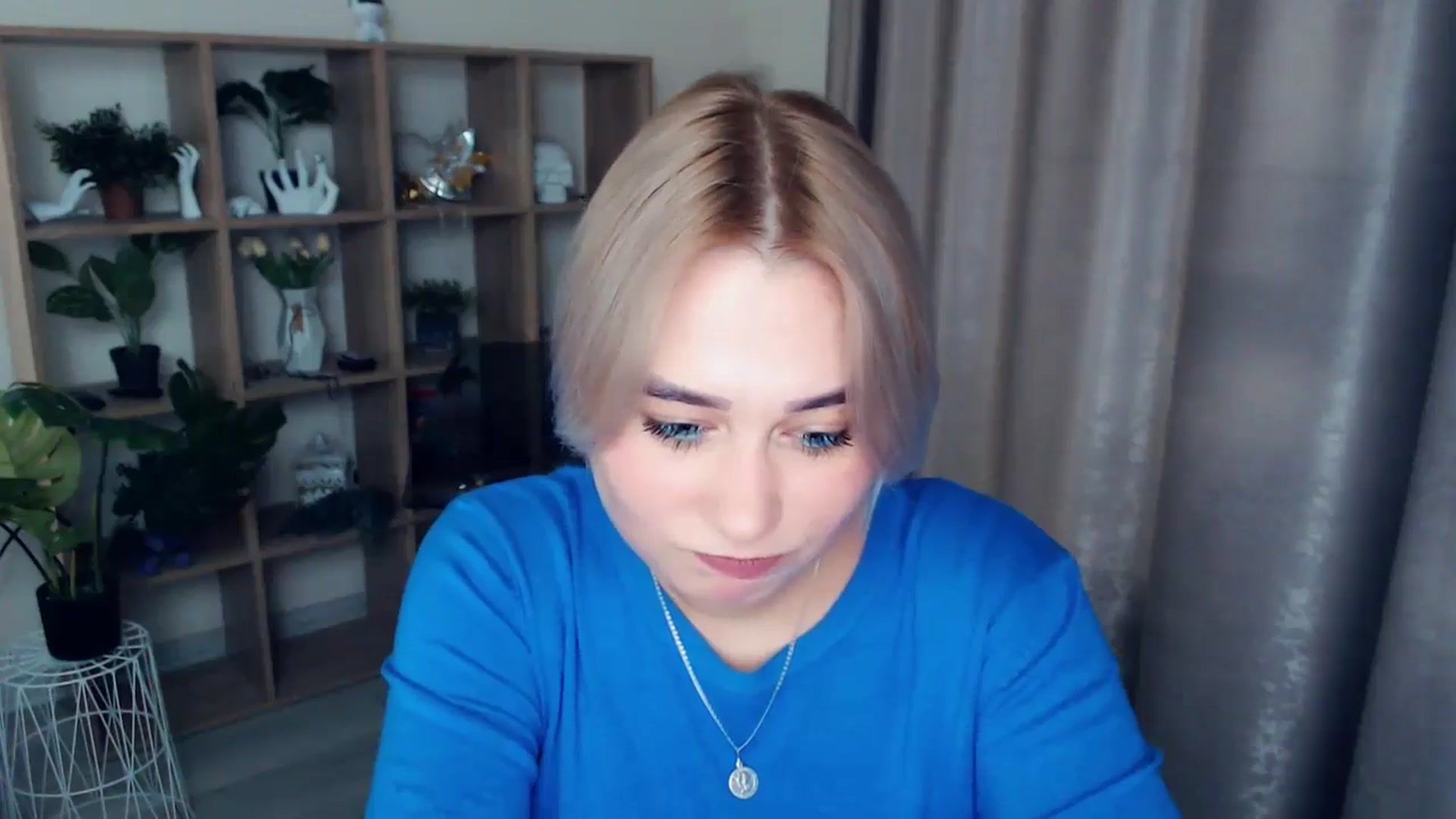Gallery image thumbnail from Kukla_kolduna's myfreecams stream on, 11/13/2024, 17:44 image 13 of 20