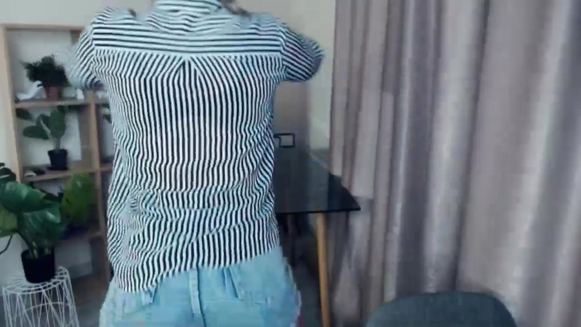 Gallery image thumbnail from Kukla_kolduna's myfreecams stream on, 11/14/2024, 16:40 image 15 of 20