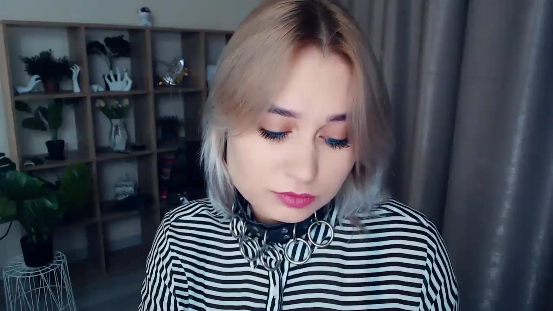 Gallery image thumbnail from Kukla_kolduna's myfreecams stream on, 11/14/2024, 17:54 image 1 of 20