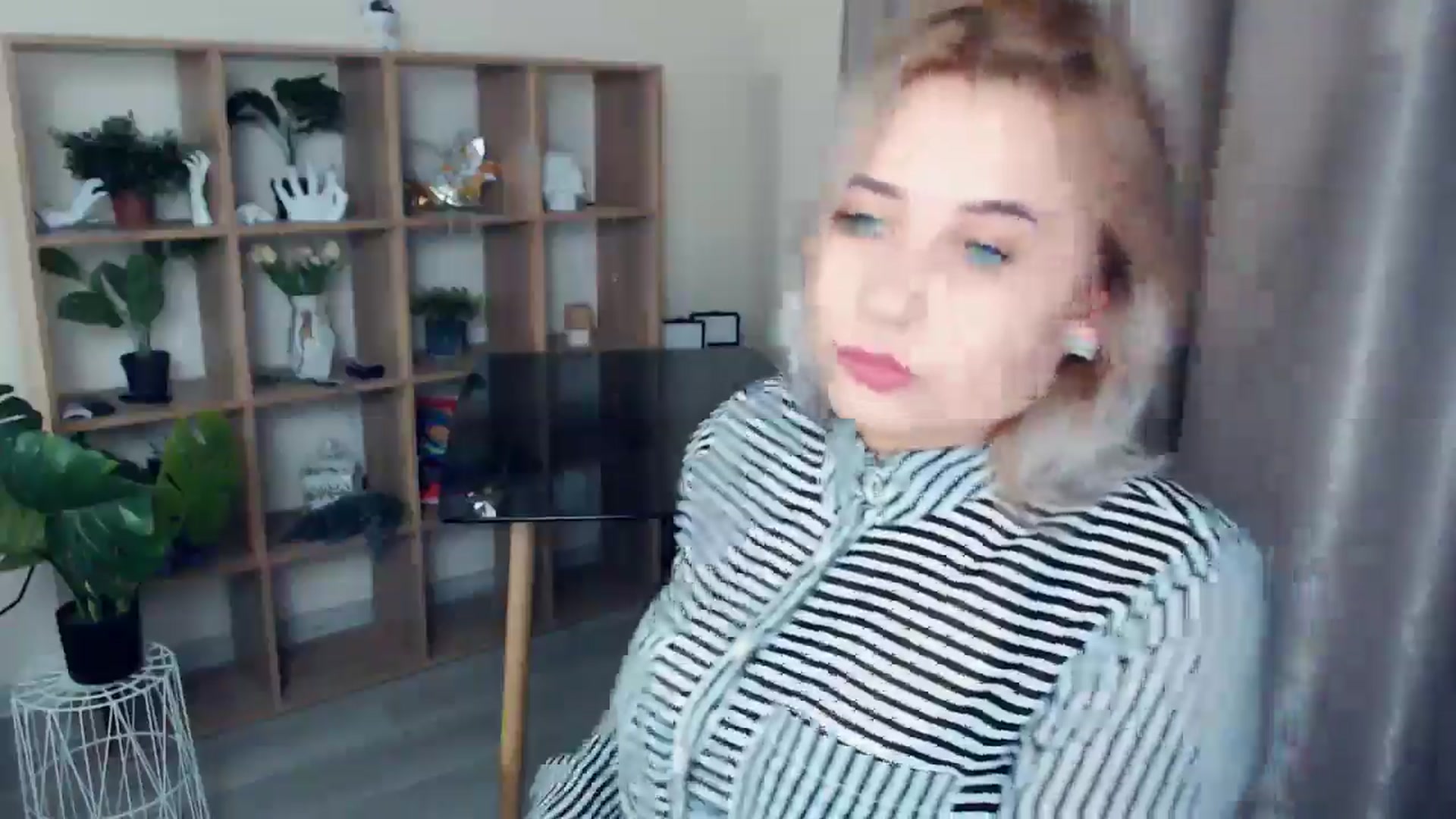 Gallery image thumbnail from Kukla_kolduna's myfreecams stream on, 11/14/2024, 17:54 image 15 of 20