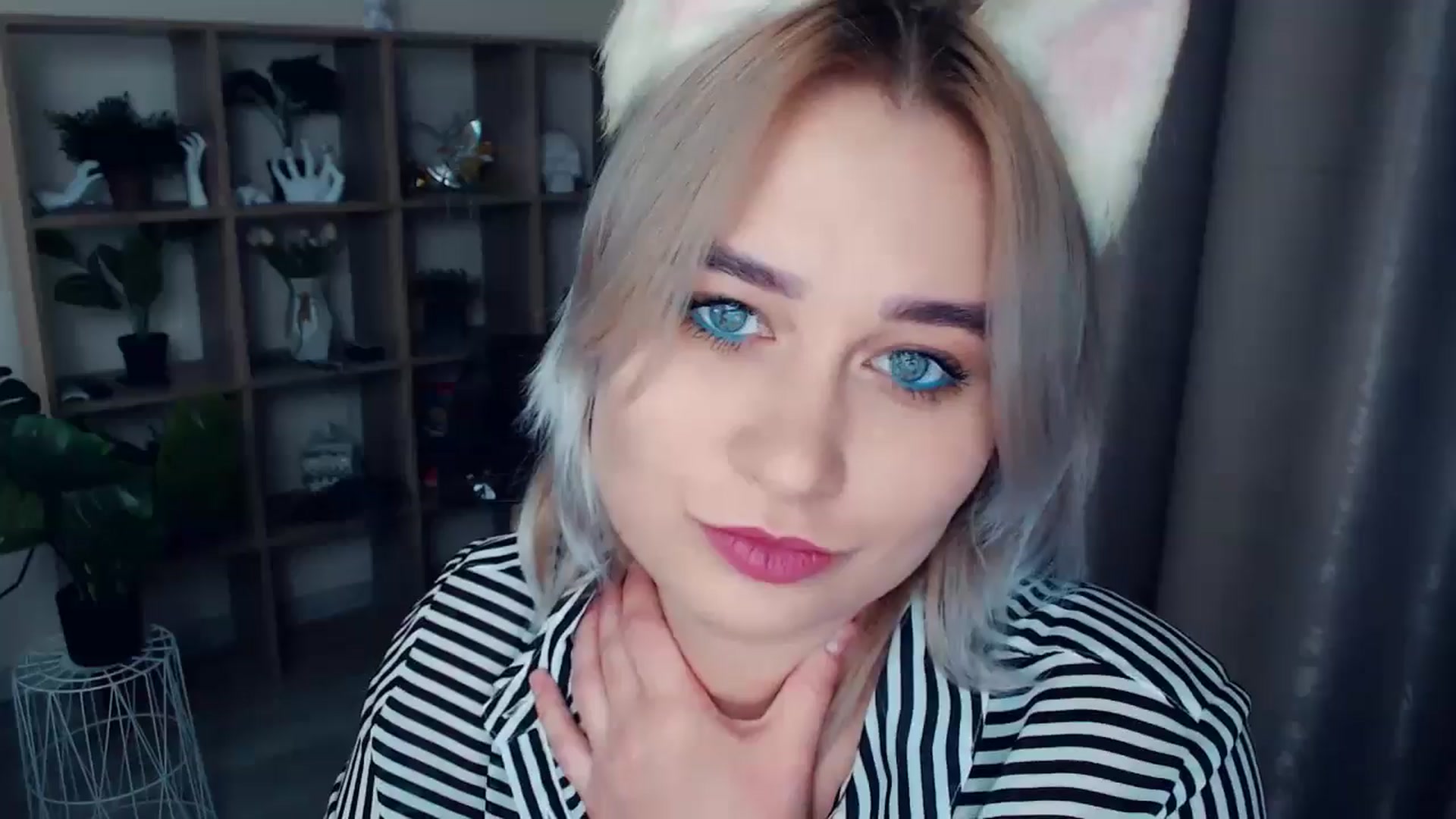 Gallery image thumbnail from Kukla_kolduna's myfreecams stream on, 11/14/2024, 18:09 image 20 of 20