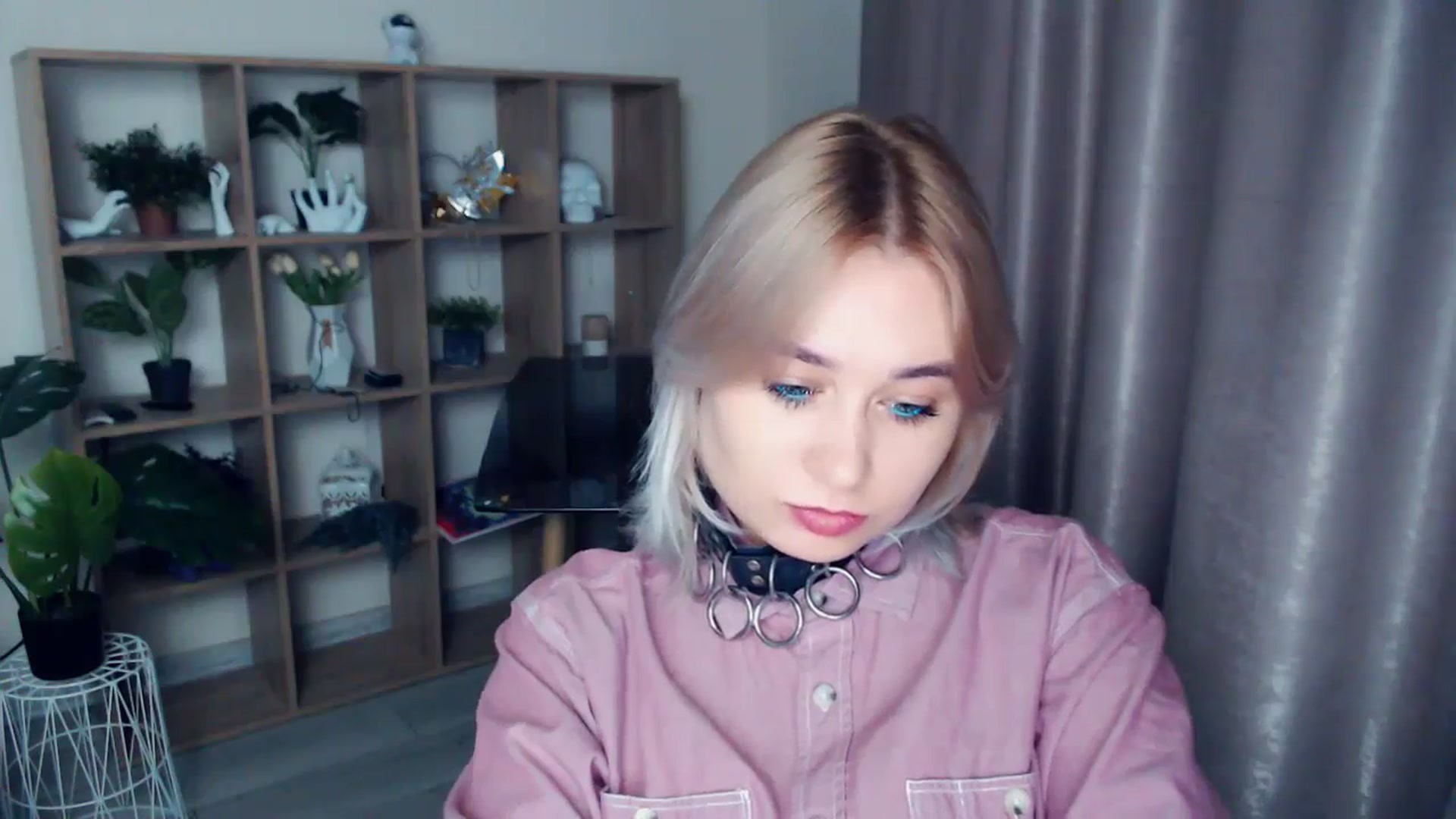 Gallery image thumbnail from Kukla_kolduna's myfreecams stream on, 11/15/2024, 14:28 image 11 of 20