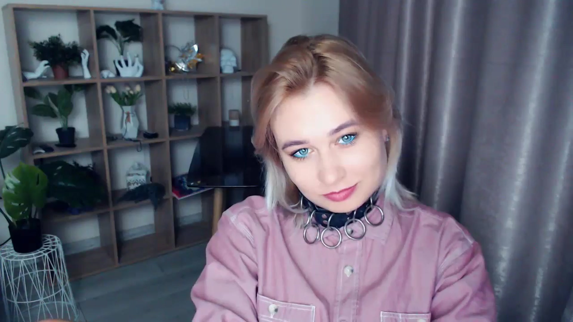Gallery image thumbnail from Kukla_kolduna's myfreecams stream on, 11/15/2024, 14:28 image 12 of 20