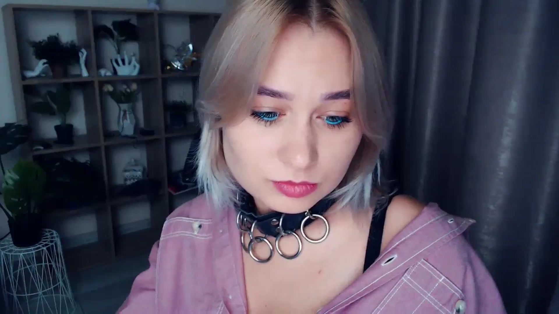 Gallery image thumbnail from Kukla_kolduna's myfreecams stream on, 11/15/2024, 14:28 image 16 of 20