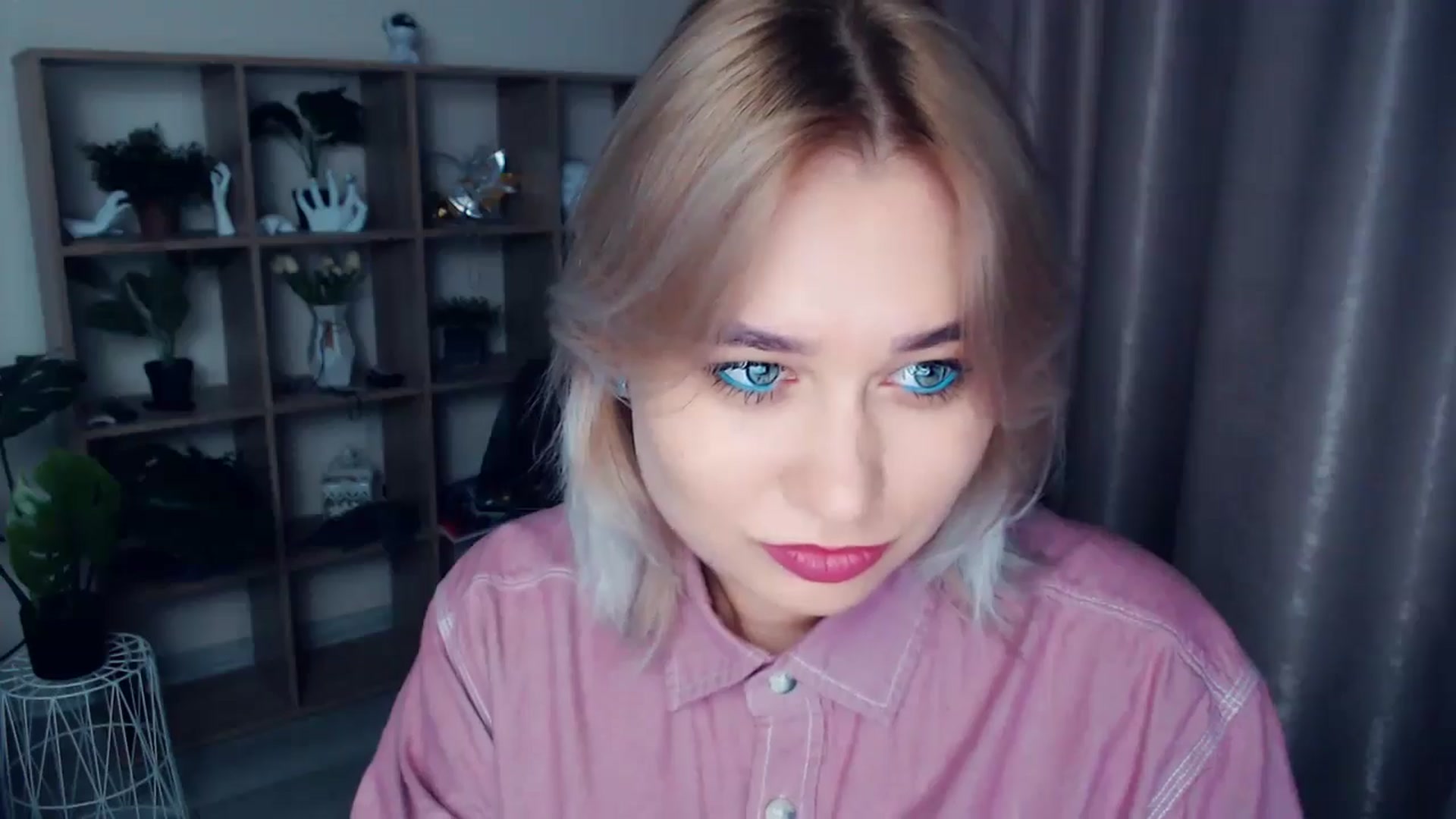 Gallery image thumbnail from Kukla_kolduna's myfreecams stream on, 11/15/2024, 14:28 image 2 of 20