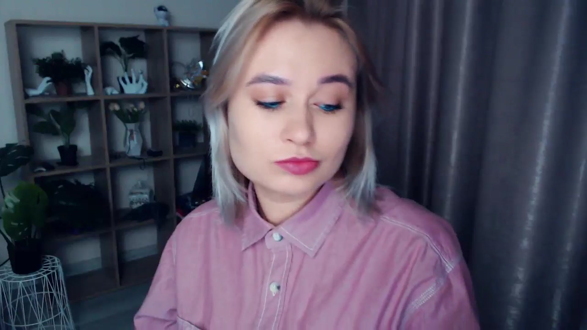 Gallery image thumbnail from Kukla_kolduna's myfreecams stream on, 11/15/2024, 14:28 image 9 of 20
